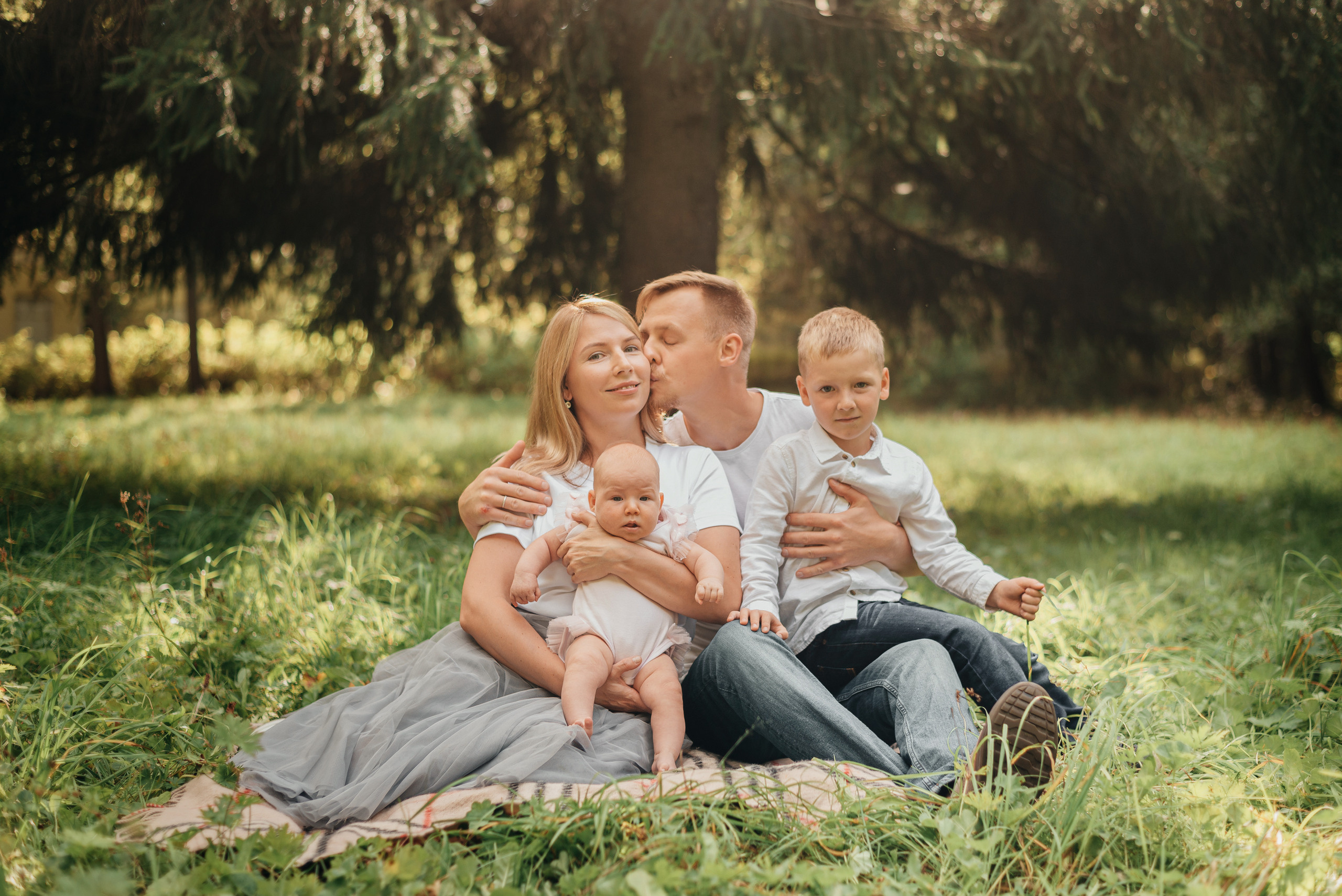 Семейная фотосессия (прогулка). Фотограф Москва