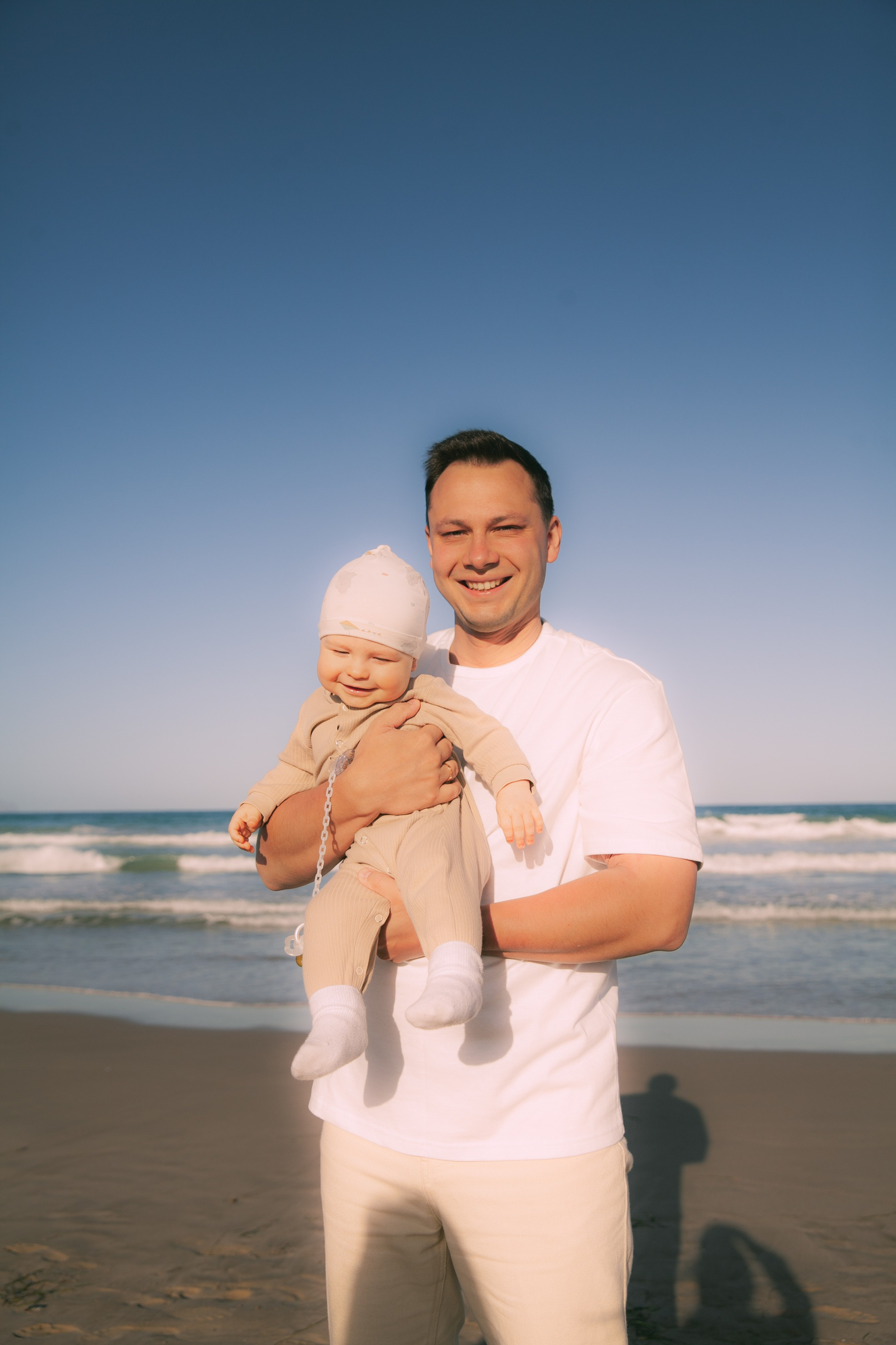 George & Veronika with David. ANNA KUDRINA PHOTOGRAPHY Russia