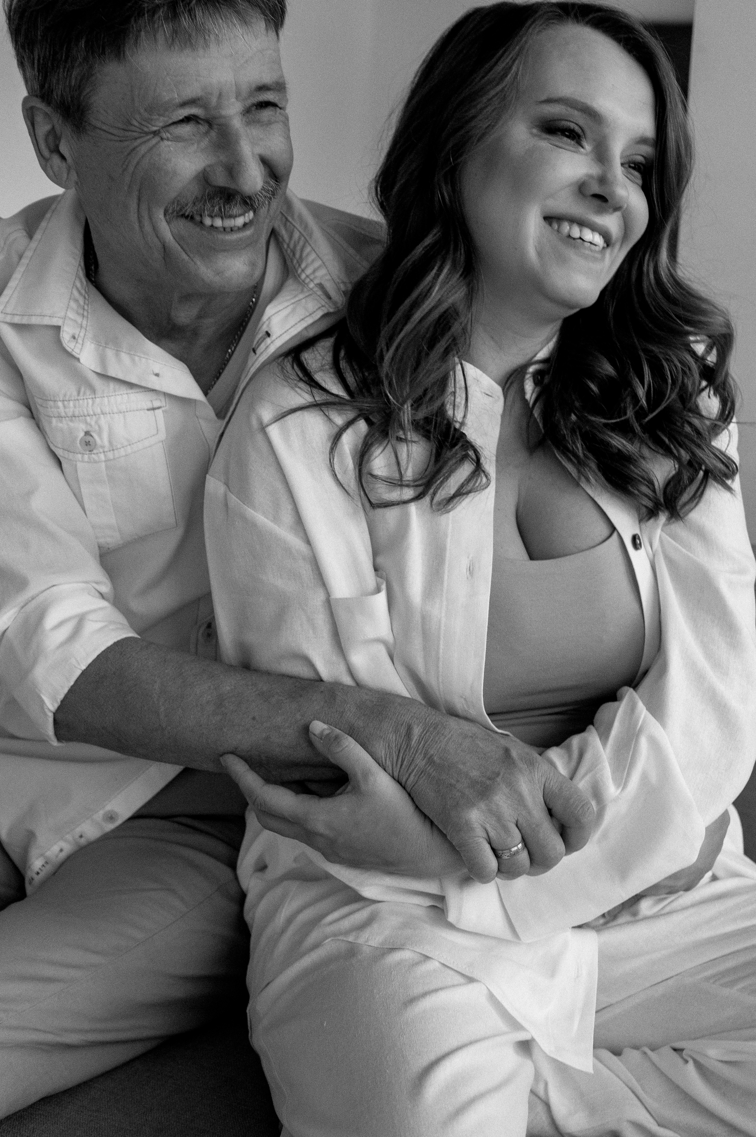 Оксана. Профессиональный фотограф беременности в СПБ. Стильные фотосессии беременности в стиле минимализм и классическая фотография