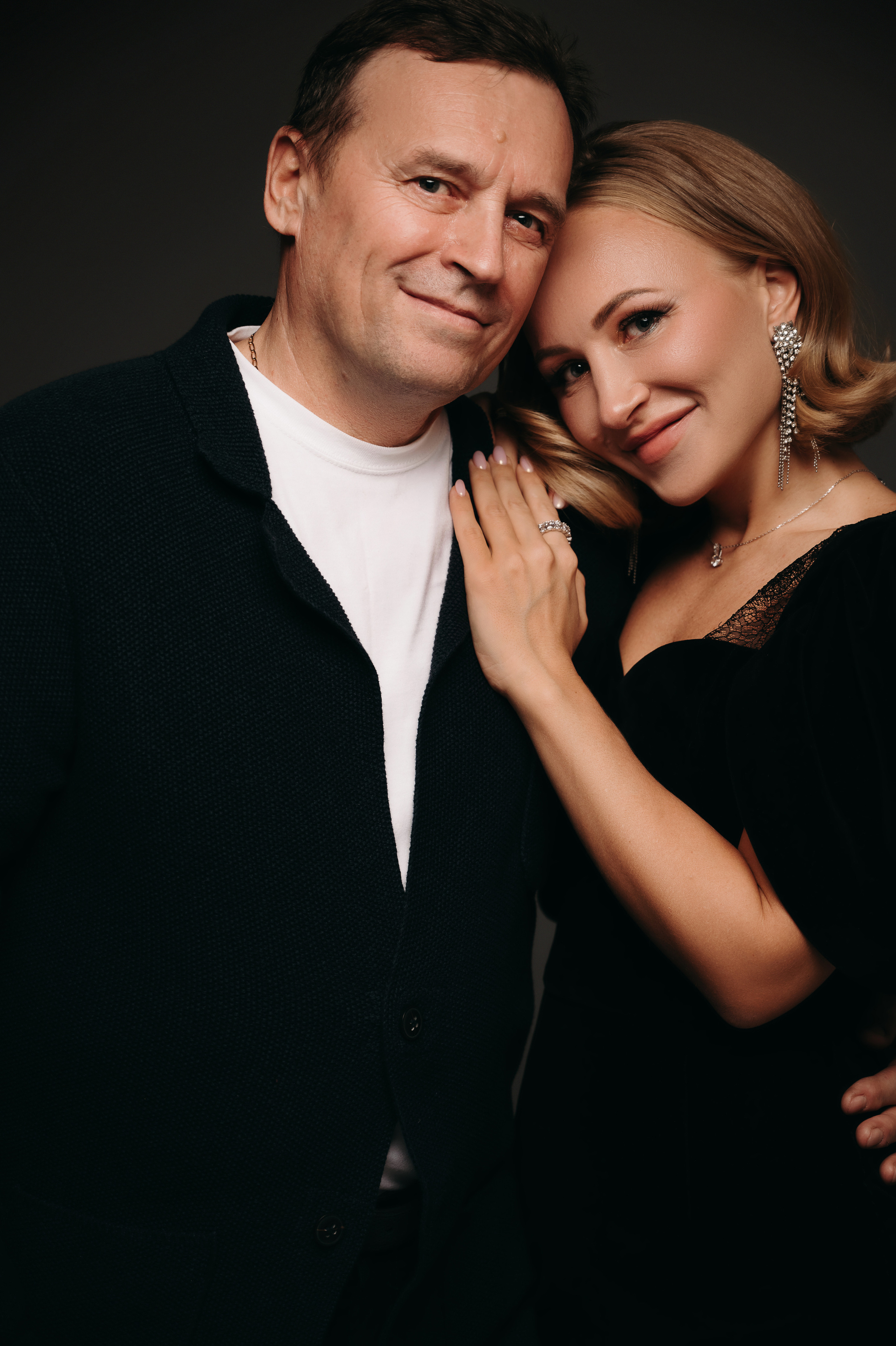 Леночка. Профессиональный фотограф беременности в СПБ. Стильные фотосессии беременности в стиле минимализм и классическая фотография