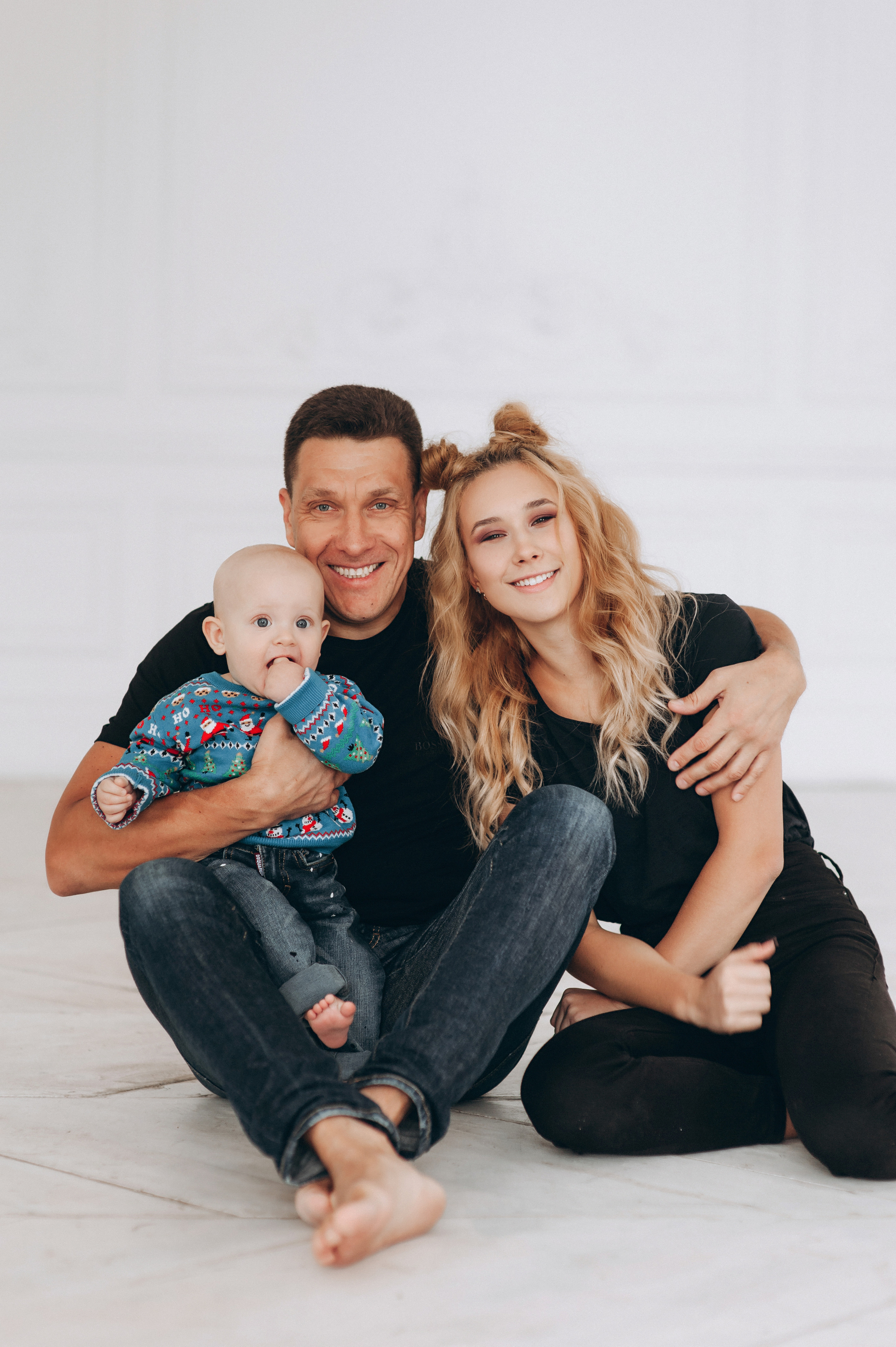 Юля. Профессиональный фотограф беременности в СПБ. Стильные фотосессии беременности в стиле минимализм и классическая фотография