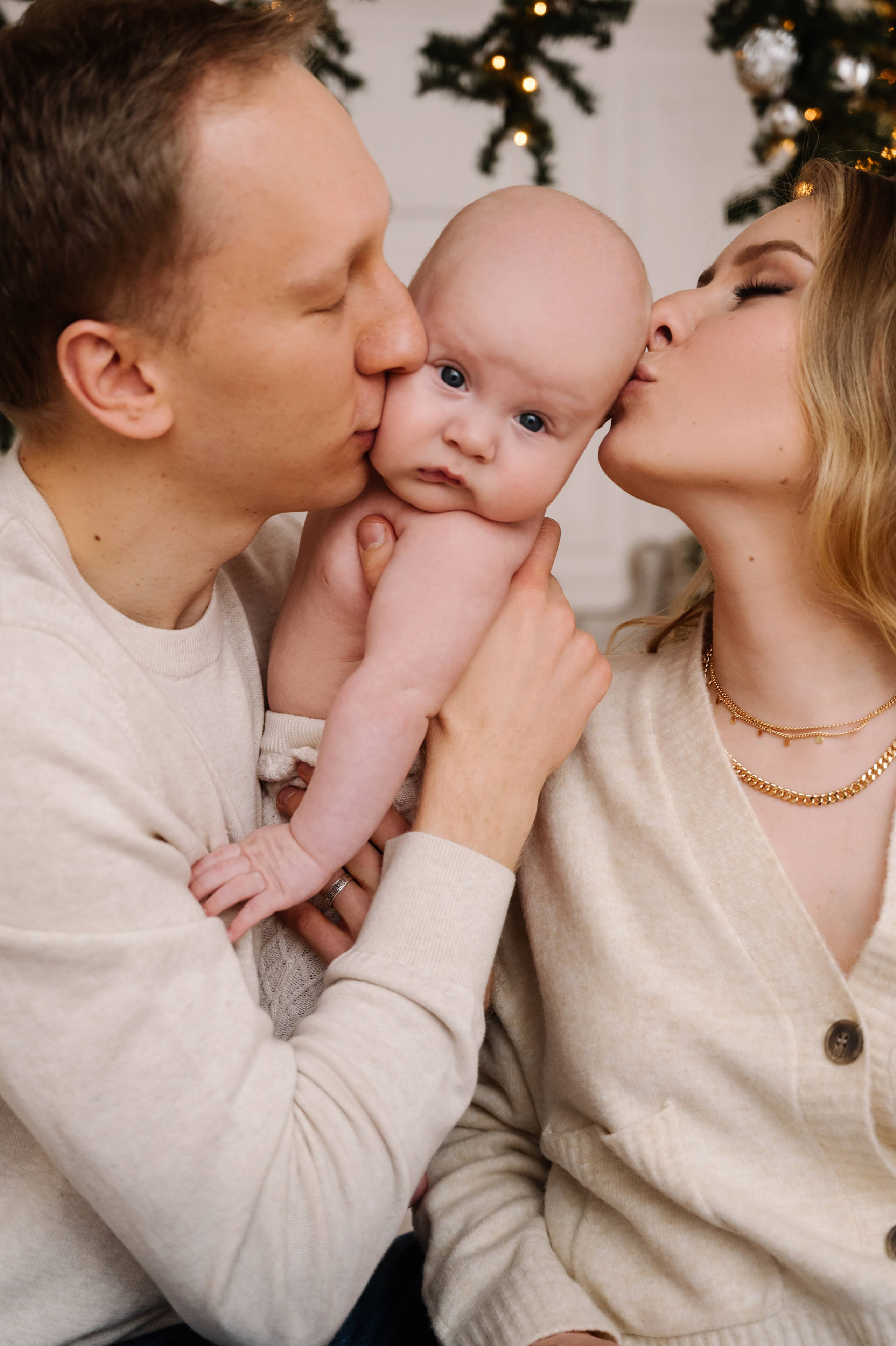 Анна. Профессиональный фотограф беременности в СПБ. Стильные фотосессии беременности в стиле минимализм и классическая фотография
