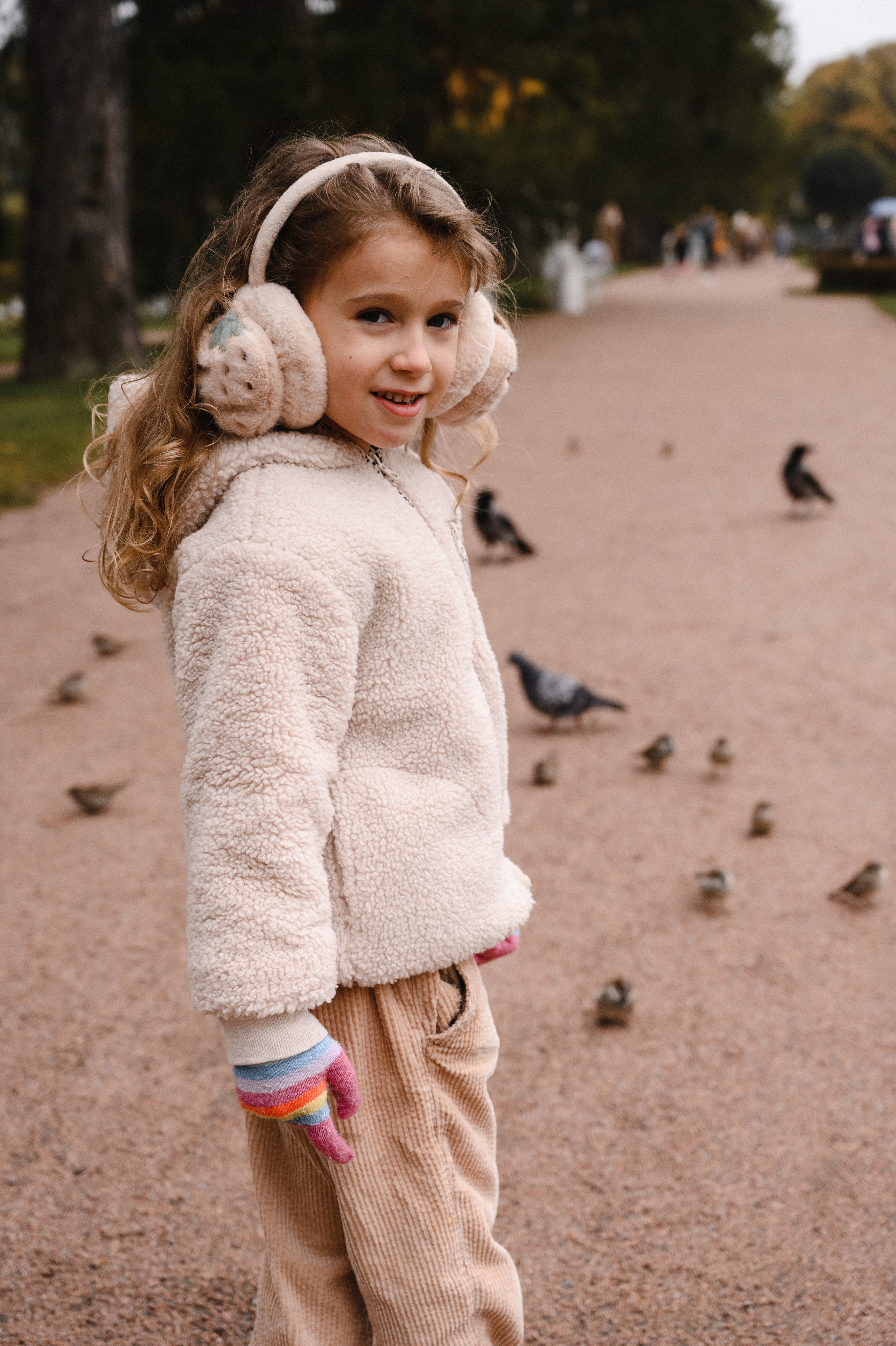Юля и Оля. Профессиональный фотограф беременности в СПБ. Стильные фотосессии беременности в стиле минимализм и классическая фотография