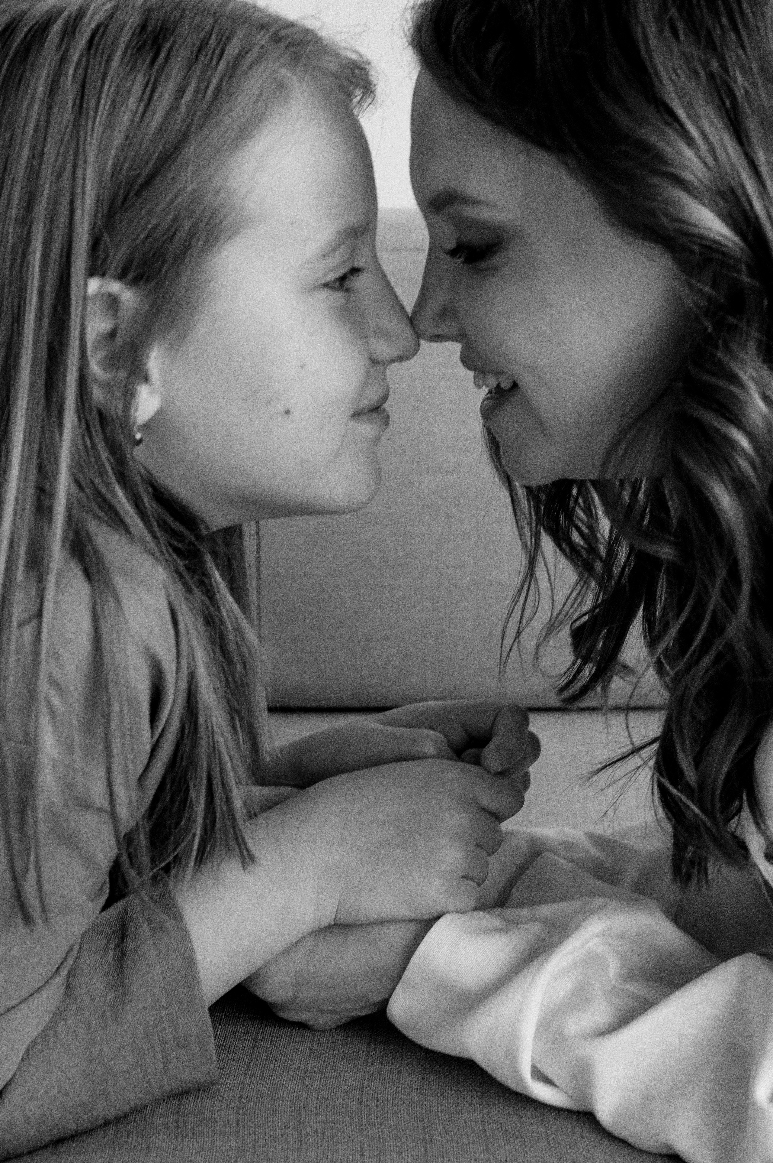 Оксана. Профессиональный фотограф беременности в СПБ. Стильные фотосессии беременности в стиле минимализм и классическая фотография