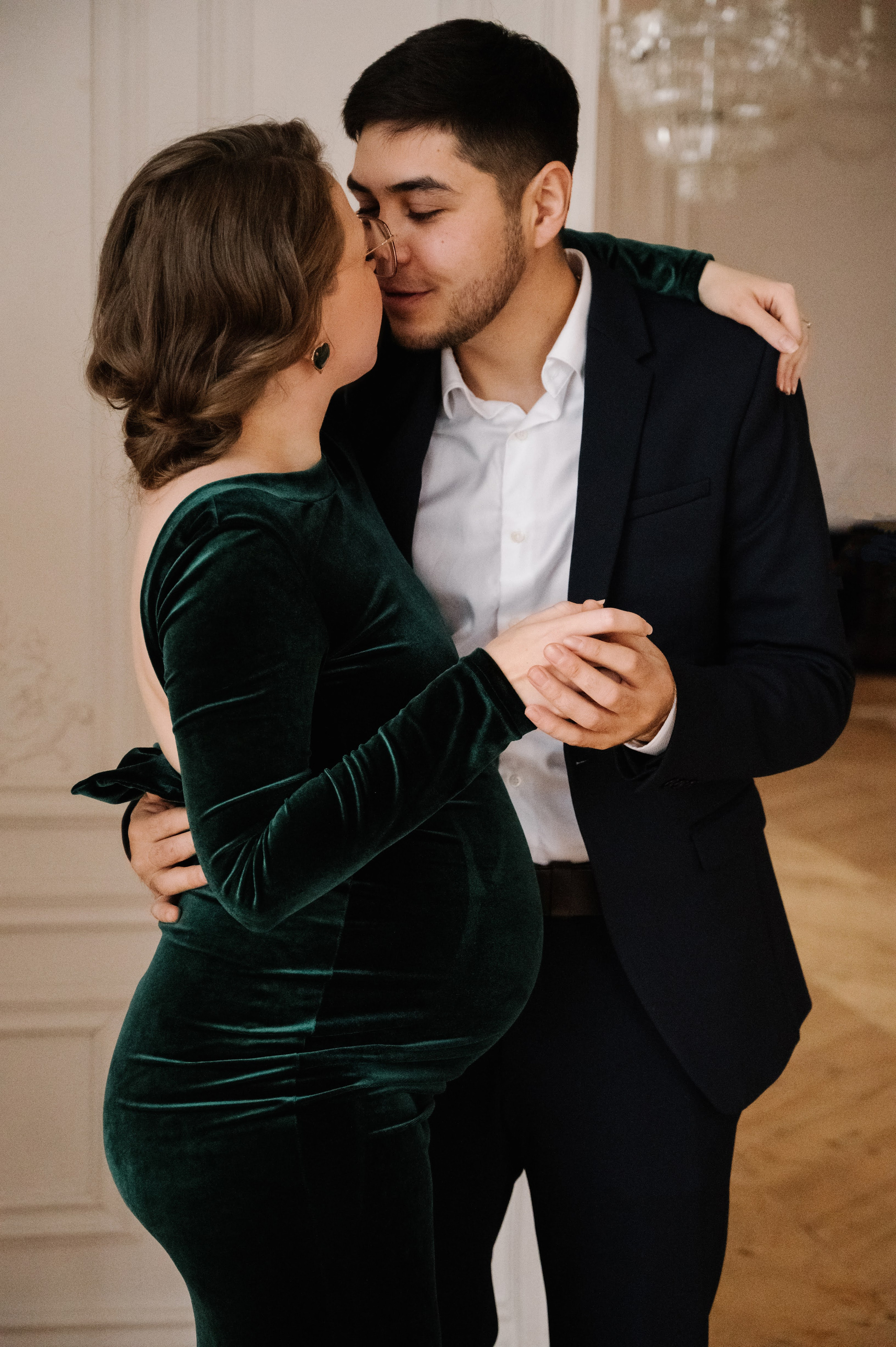 Анна. Профессиональный фотограф беременности в СПБ. Стильные фотосессии беременности в стиле минимализм и классическая фотография