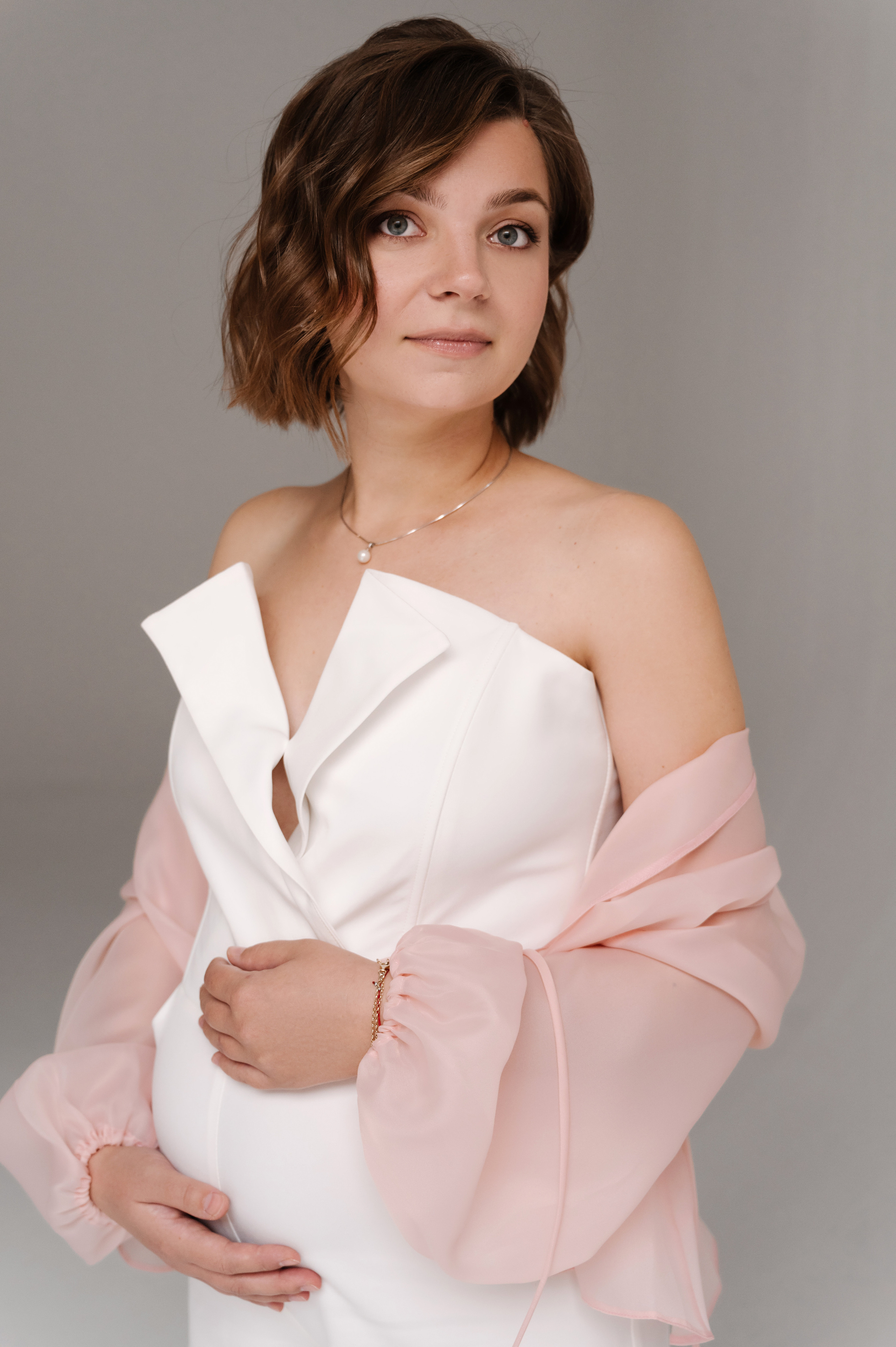 Мария. Профессиональный фотограф беременности в СПБ. Стильные фотосессии беременности в стиле минимализм и классическая фотография