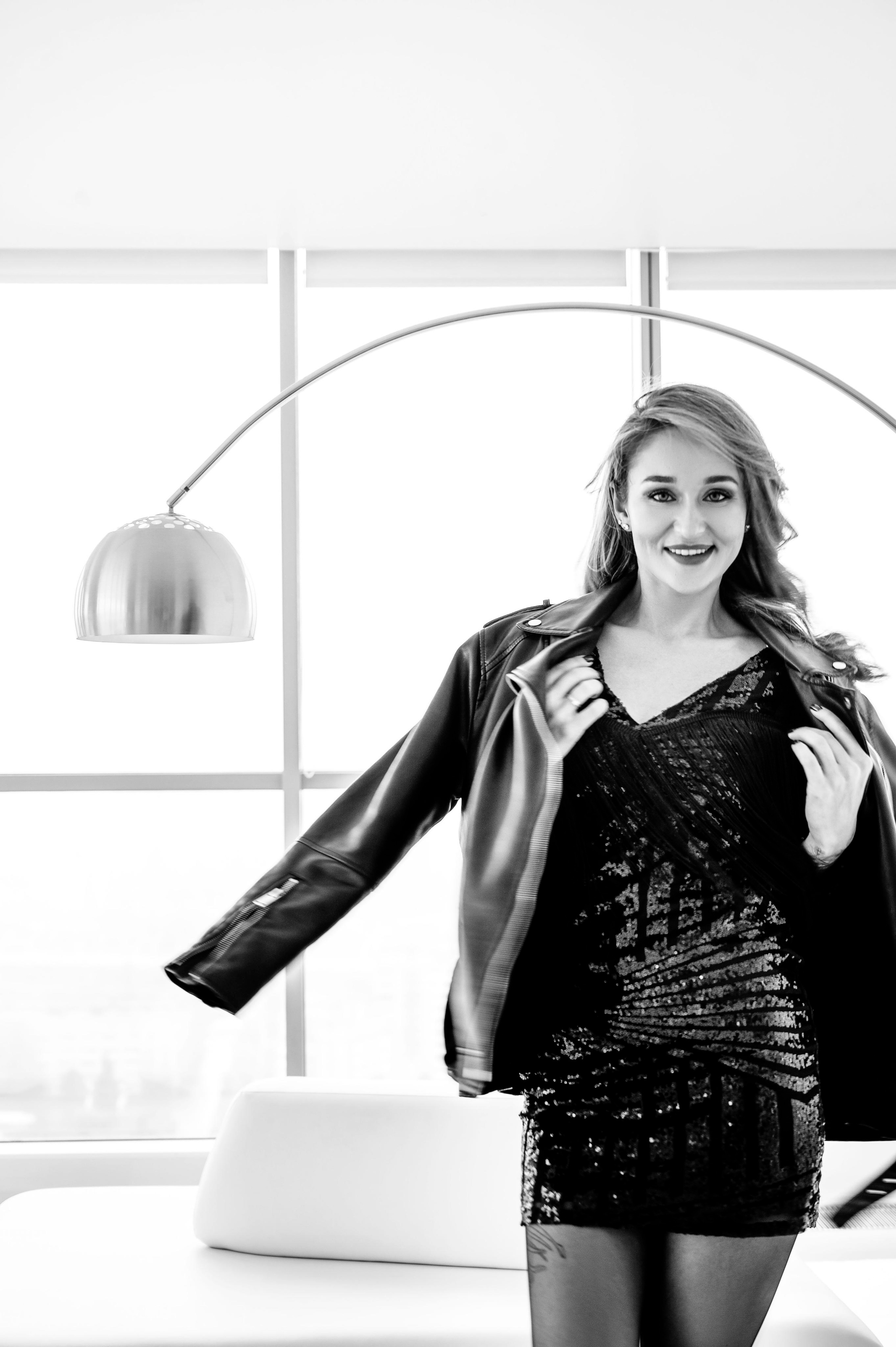 Екатерина. Профессиональный фотограф беременности в СПБ. Стильные фотосессии беременности в стиле минимализм и классическая фотография