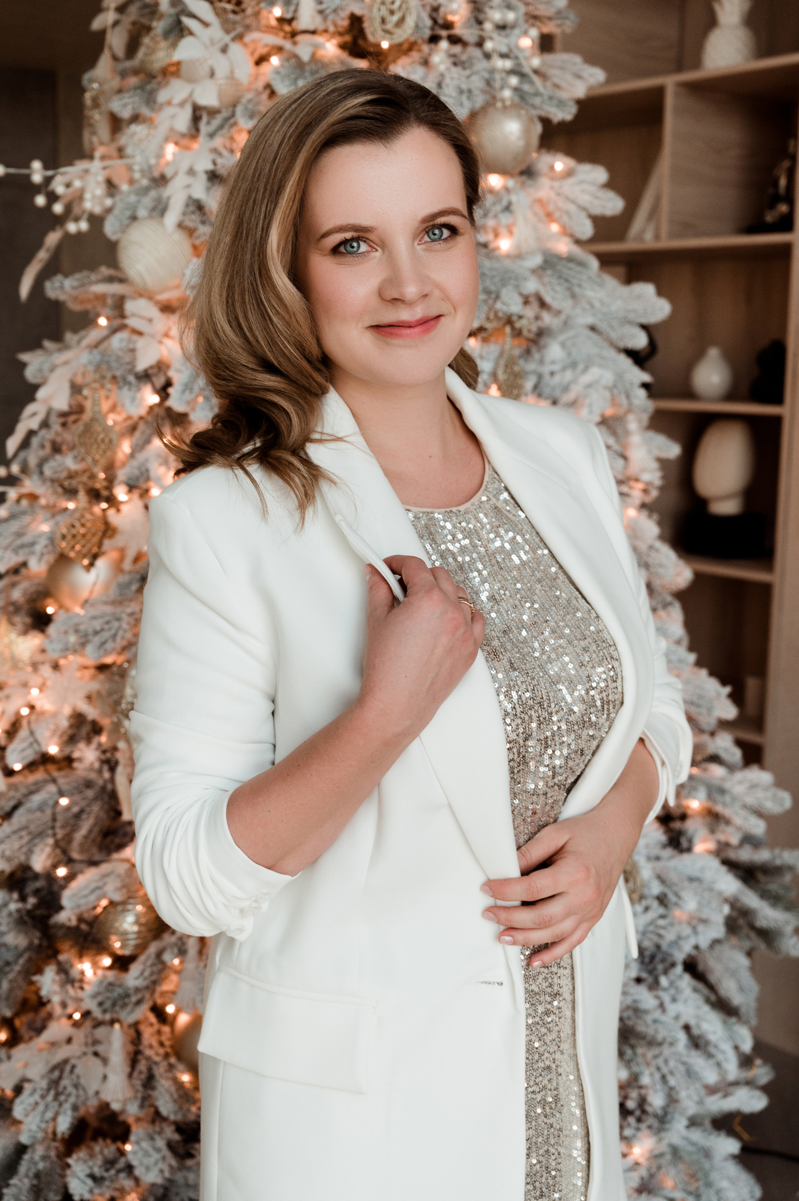 Мила. Профессиональный фотограф беременности в СПБ. Стильные фотосессии беременности в стиле минимализм и классическая фотография