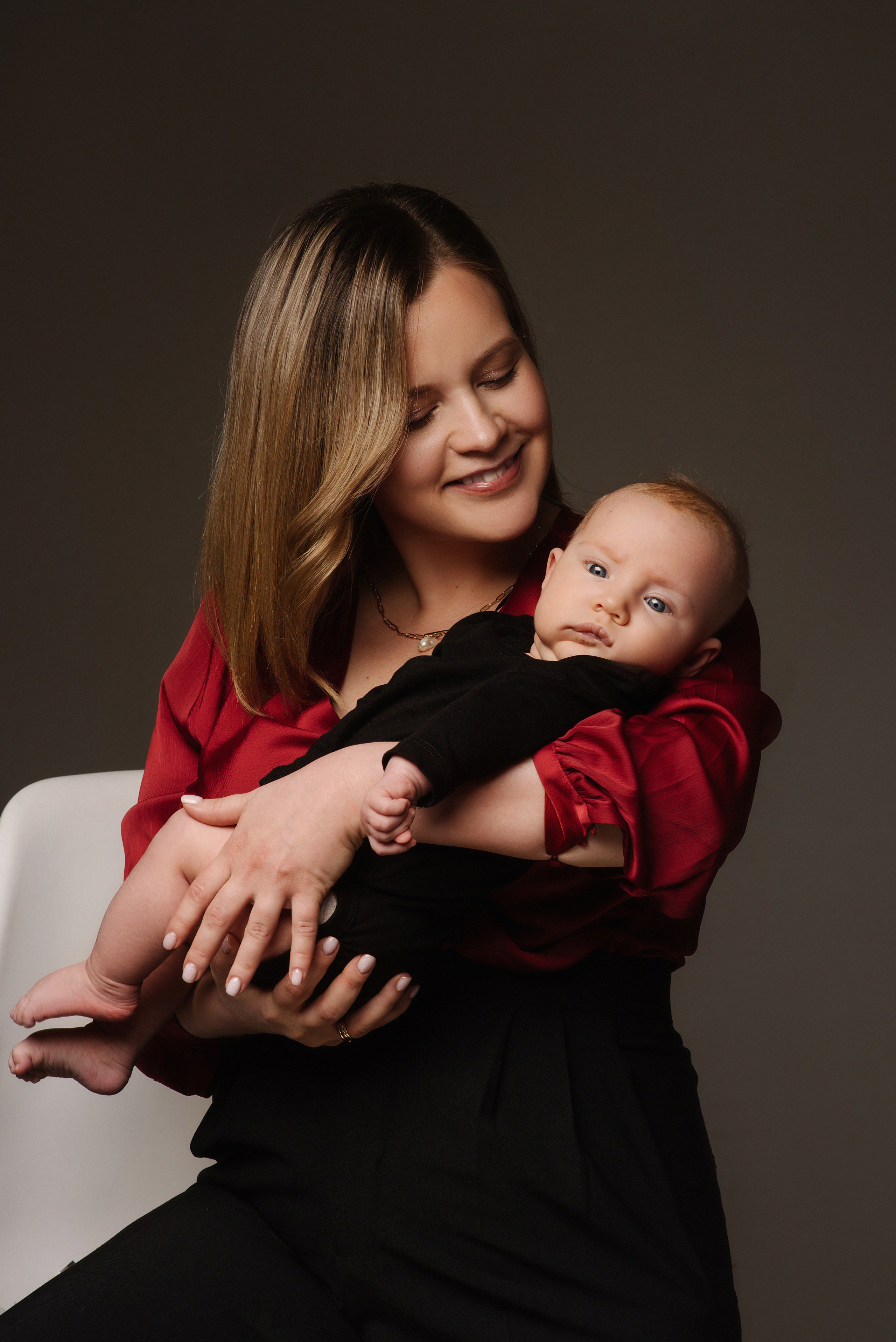 Новогодний фотодень. Профессиональный фотограф беременности в СПБ. Стильные фотосессии беременности в стиле минимализм и классическая фотография