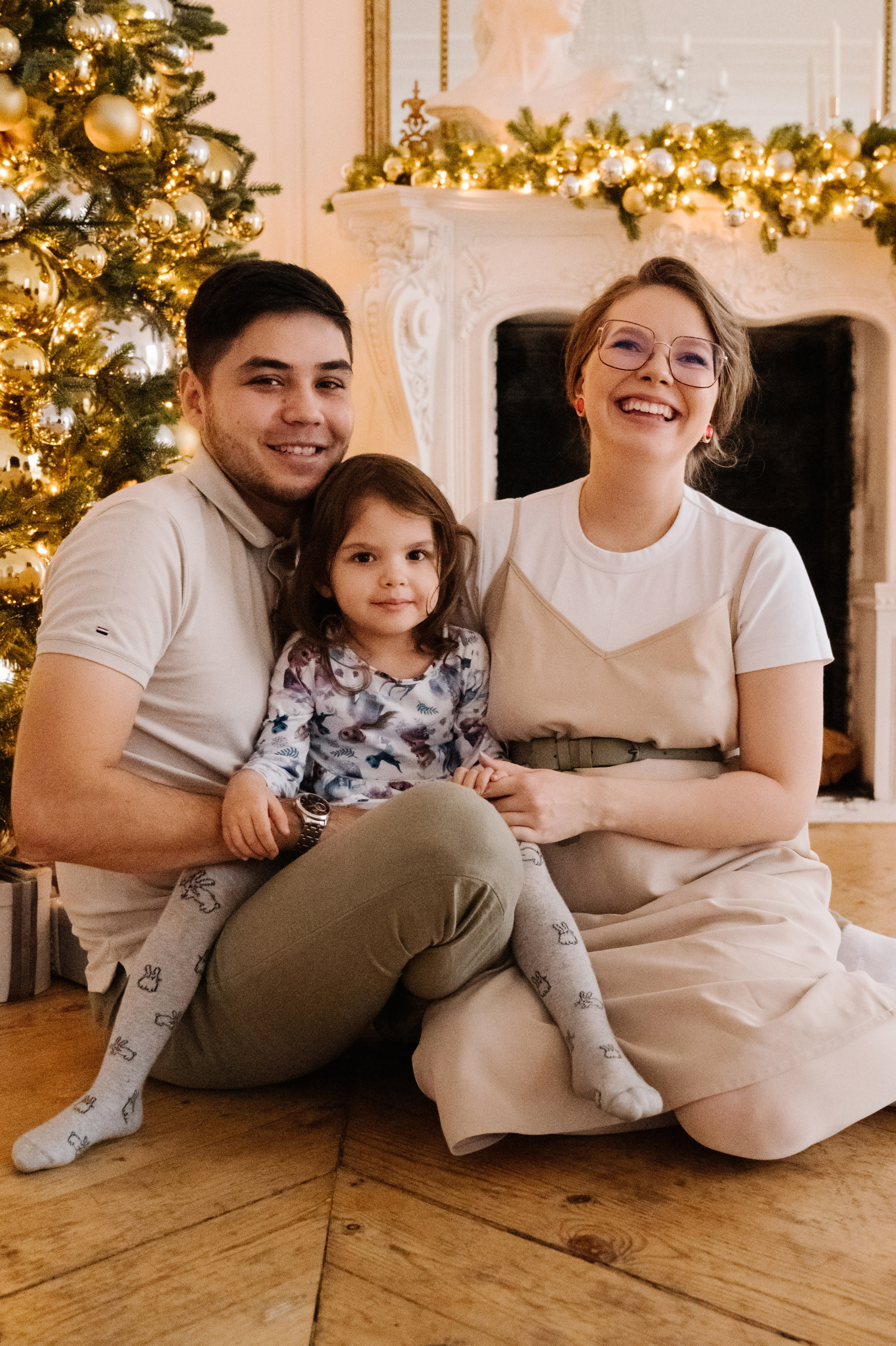 Анна. Профессиональный фотограф беременности в СПБ. Стильные фотосессии беременности в стиле минимализм и классическая фотография