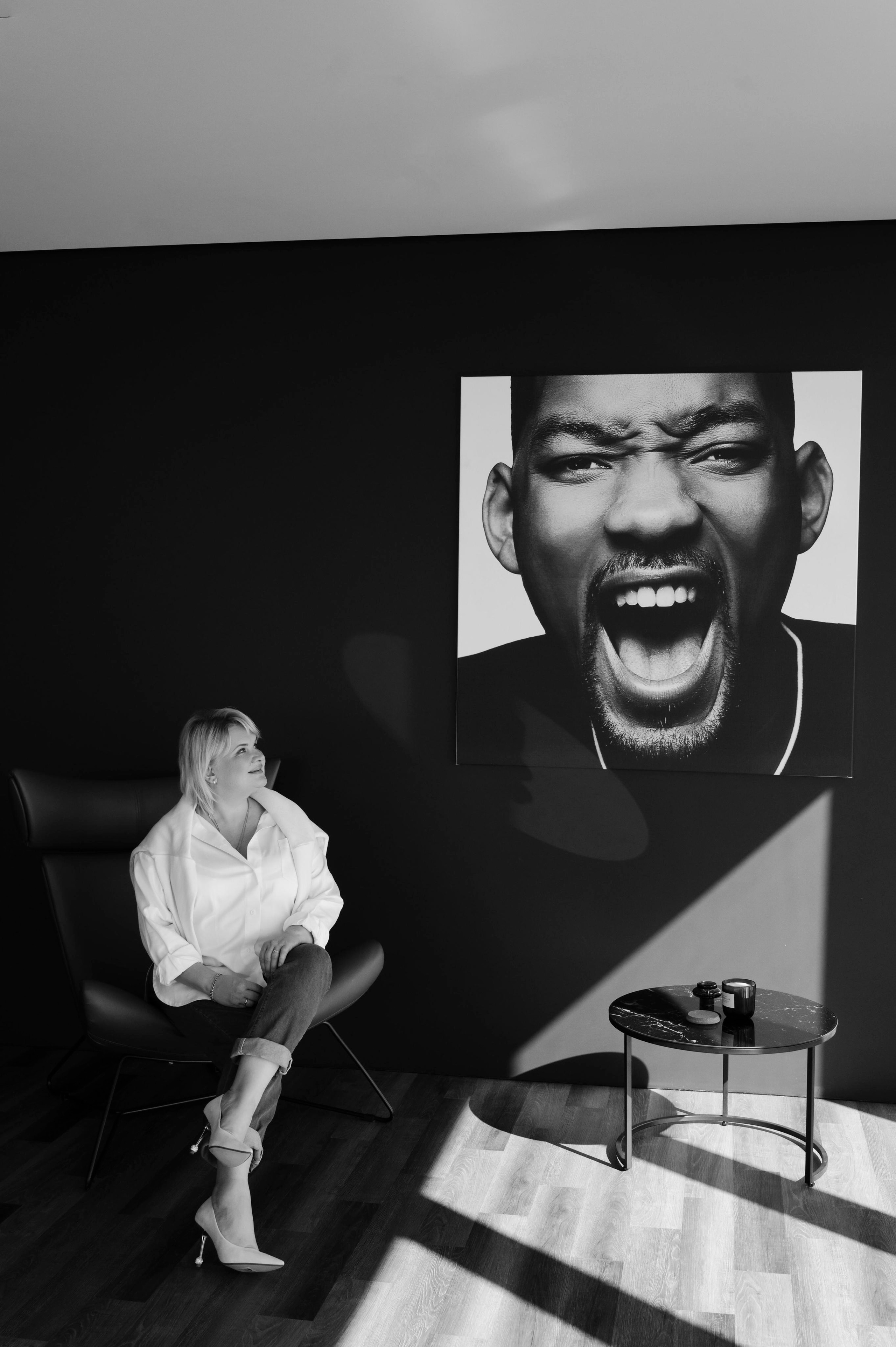 Вита. Профессиональный фотограф беременности в СПБ. Стильные фотосессии беременности в стиле минимализм и классическая фотография