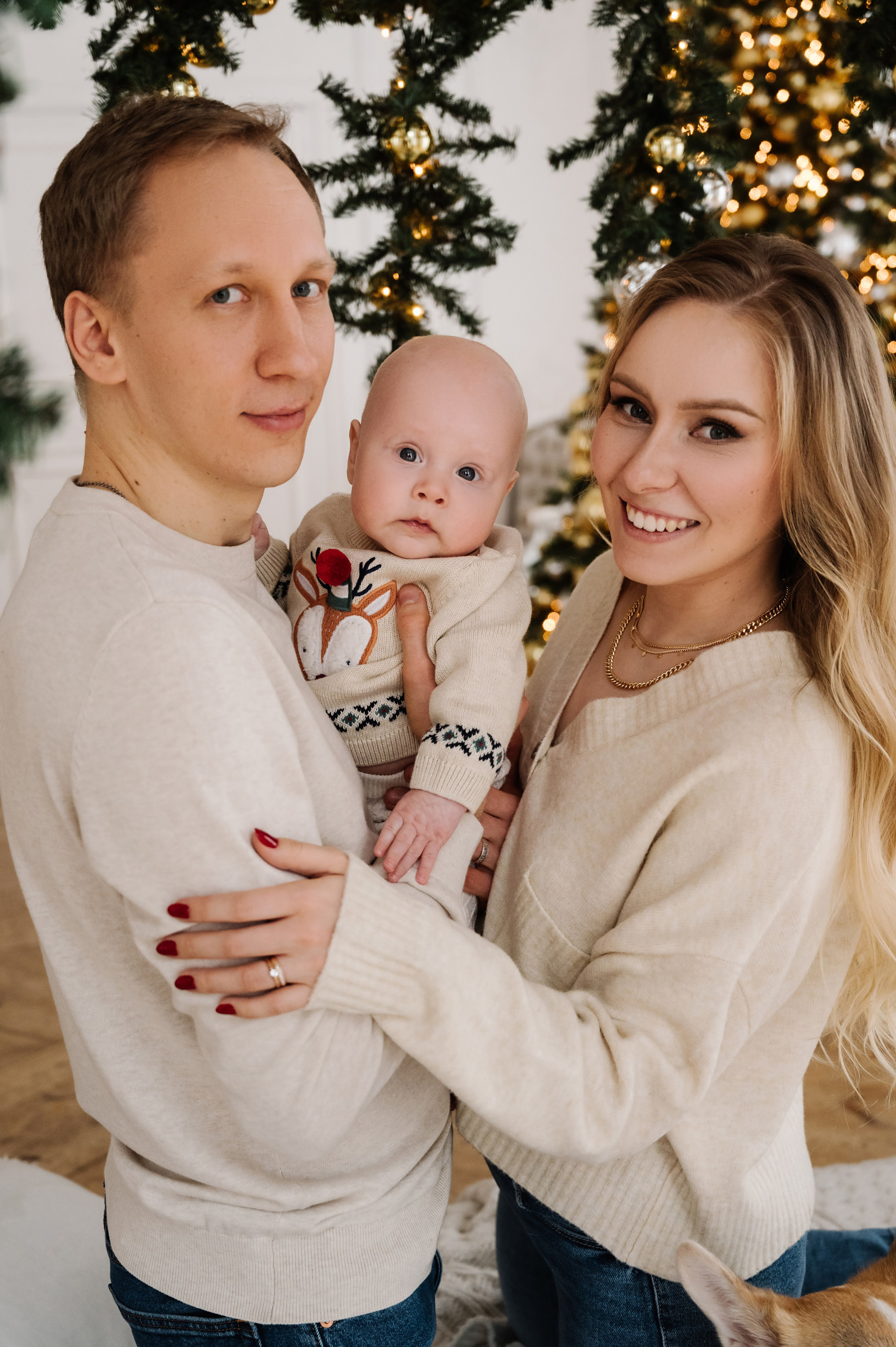 Анна. Профессиональный фотограф беременности в СПБ. Стильные фотосессии беременности в стиле минимализм и классическая фотография