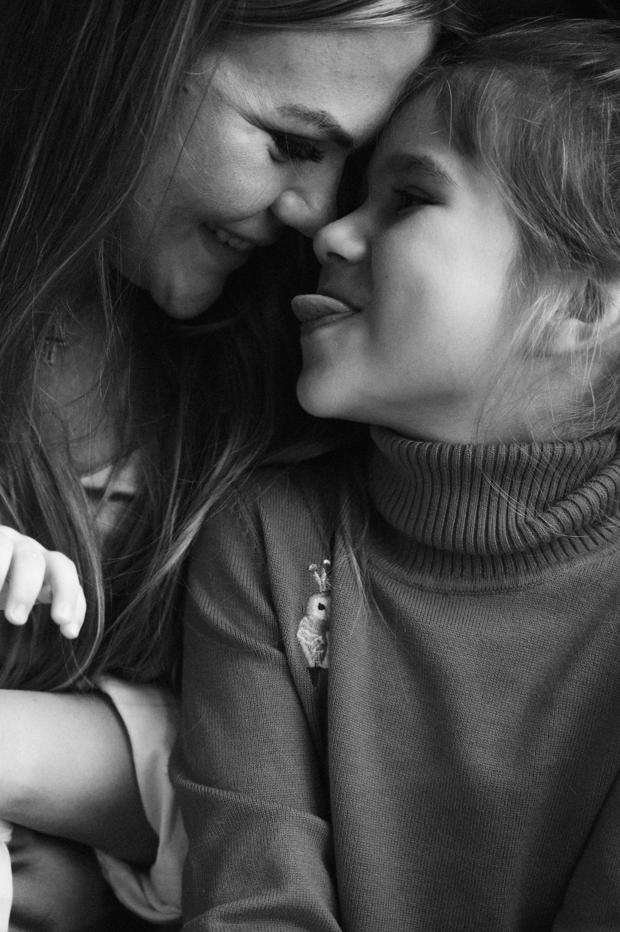 Софья. Профессиональный фотограф беременности в СПБ. Стильные фотосессии беременности в стиле минимализм и классическая фотография