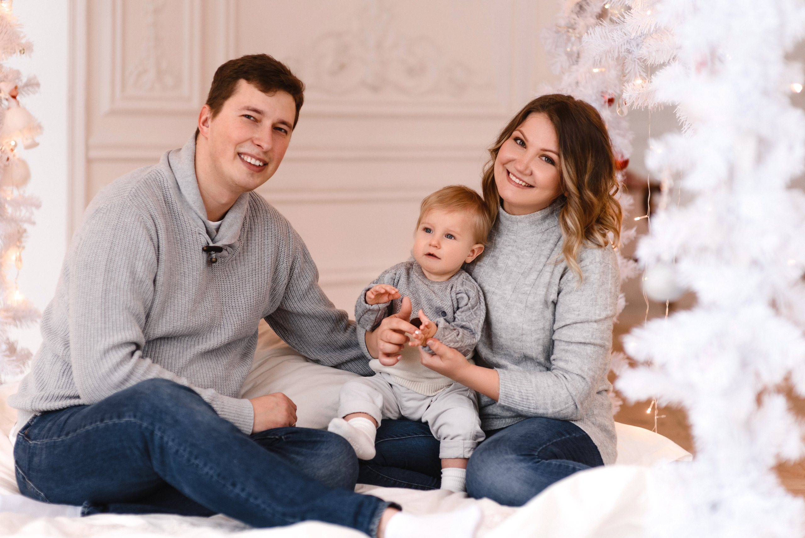 Ольга. Профессиональный фотограф беременности в СПБ. Стильные фотосессии беременности в стиле минимализм и классическая фотография