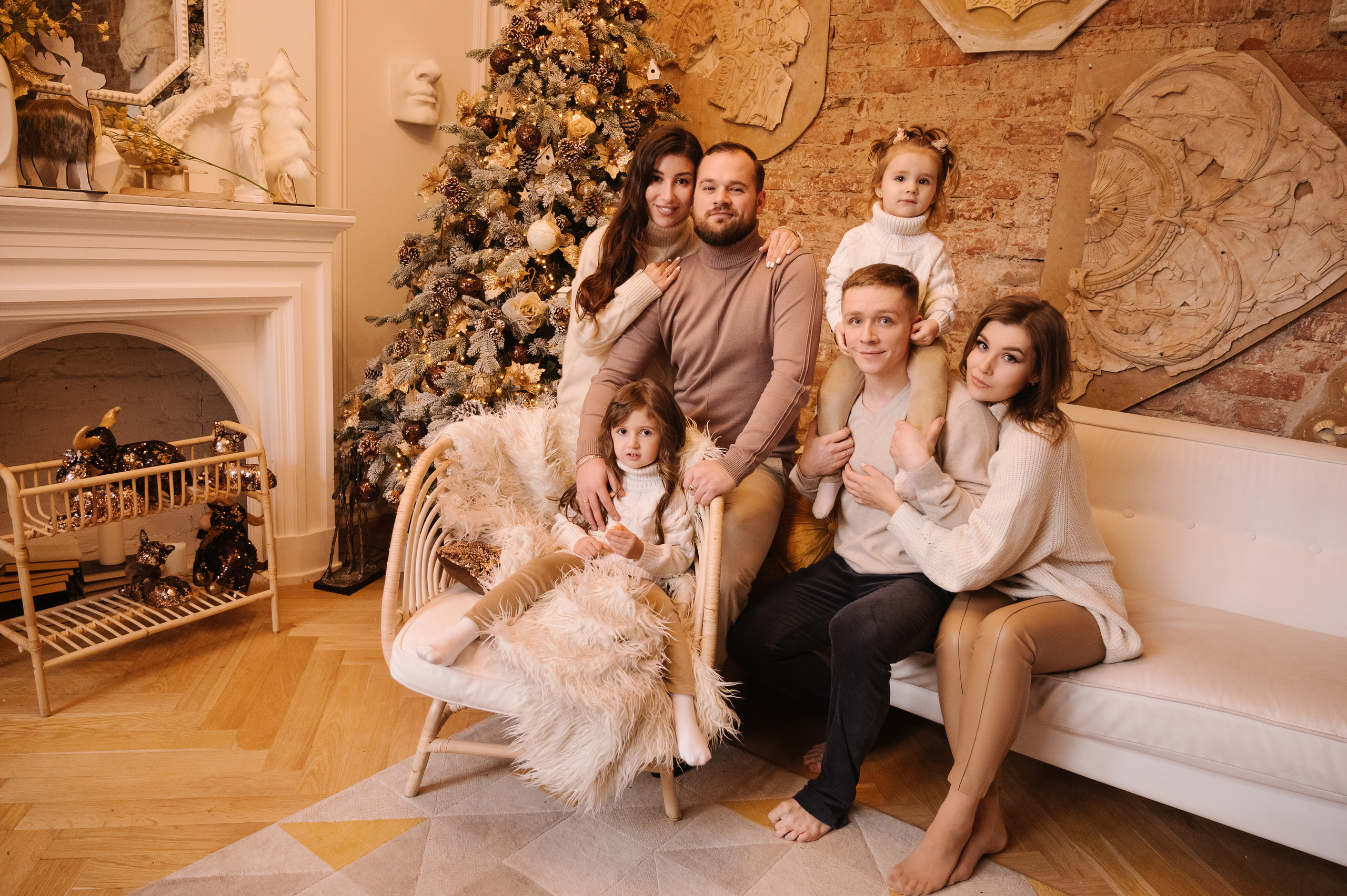 Евгения. Профессиональный фотограф беременности в СПБ. Стильные фотосессии беременности в стиле минимализм и классическая фотография