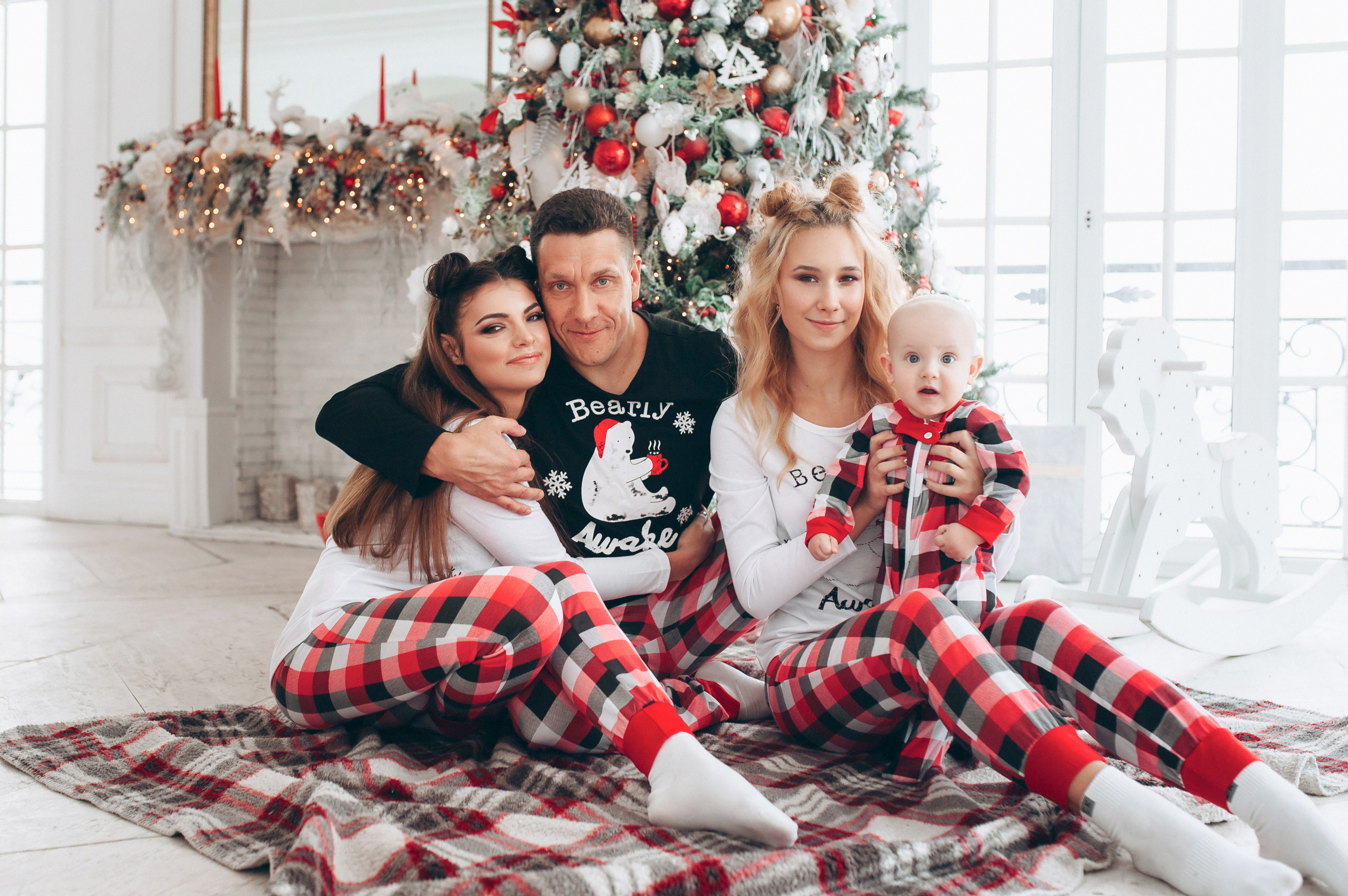 Юля. Профессиональный фотограф беременности в СПБ. Стильные фотосессии беременности в стиле минимализм и классическая фотография