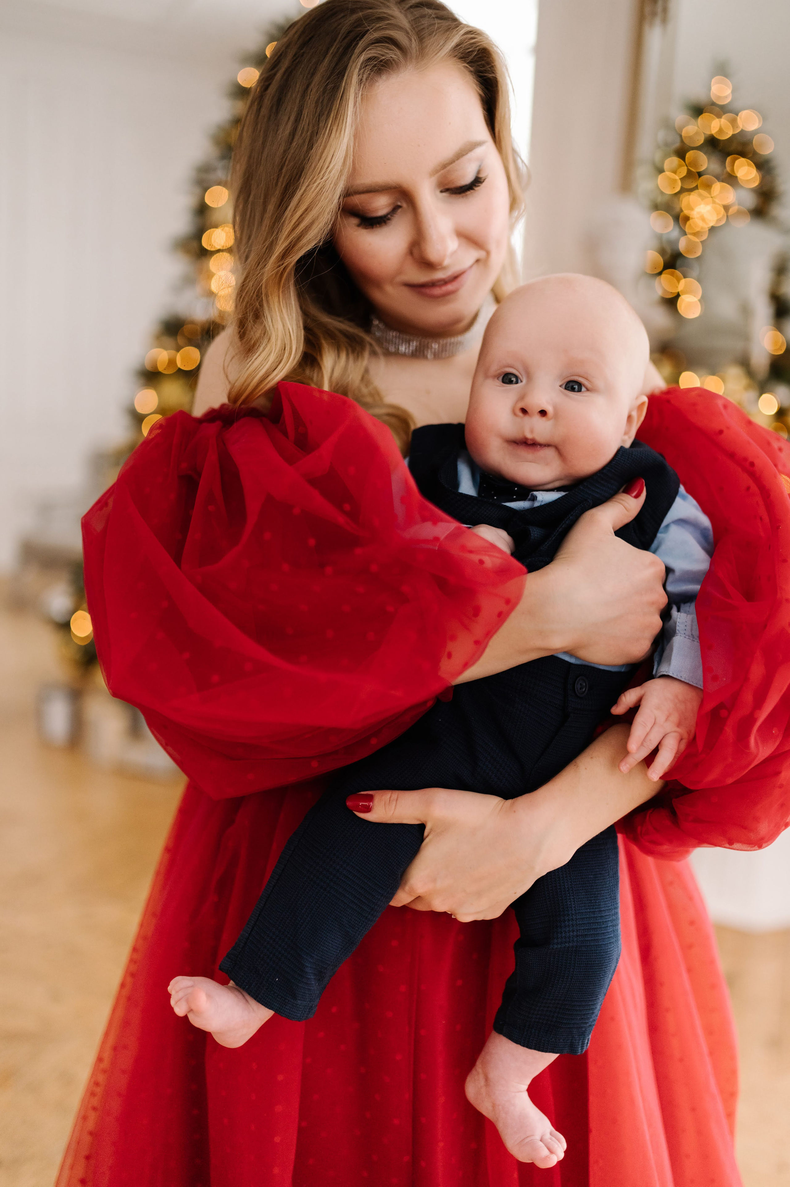 Анна. Профессиональный фотограф беременности в СПБ. Стильные фотосессии беременности в стиле минимализм и классическая фотография