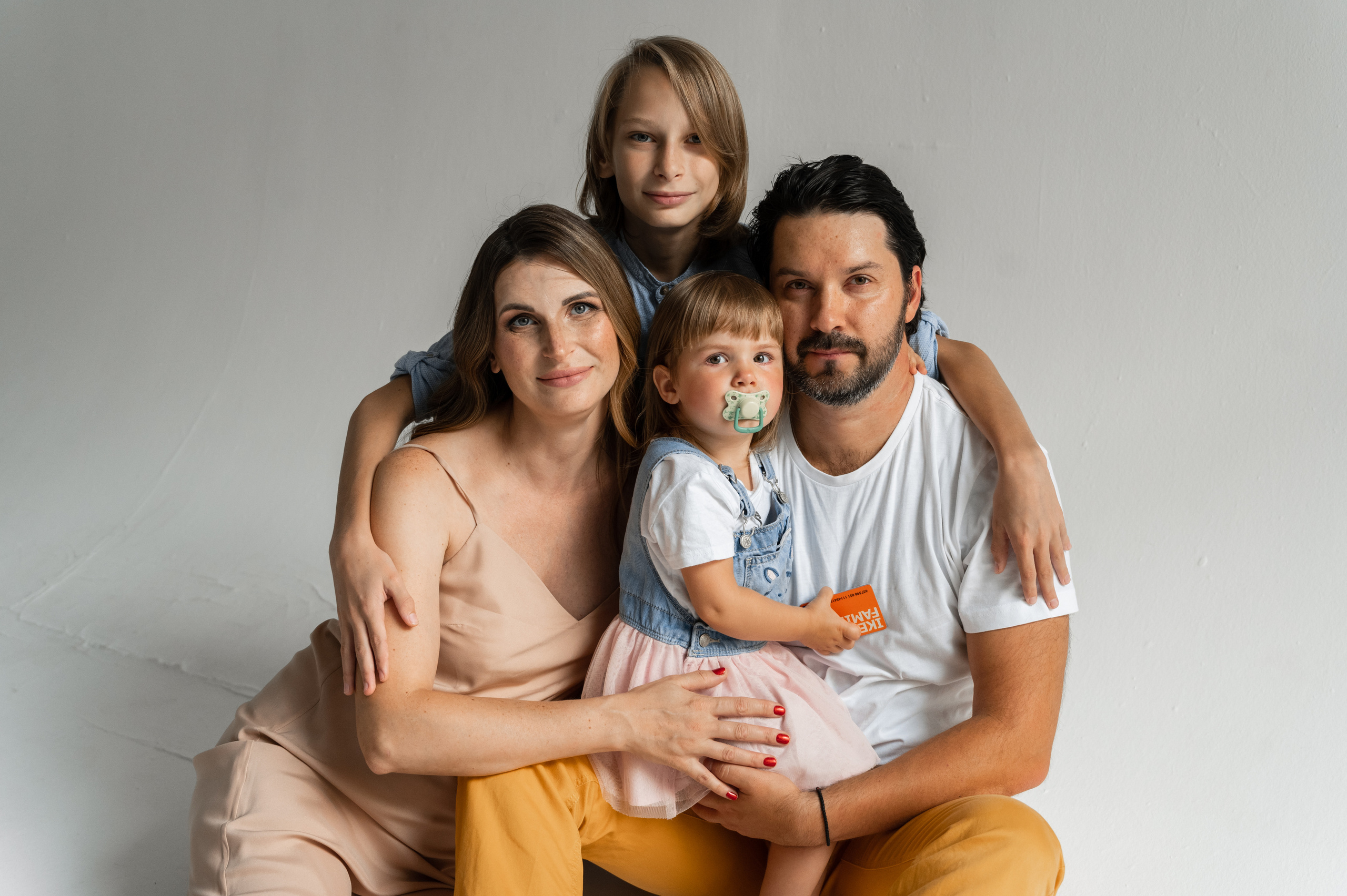 Лина. Профессиональный фотограф беременности в СПБ. Стильные фотосессии беременности в стиле минимализм и классическая фотография