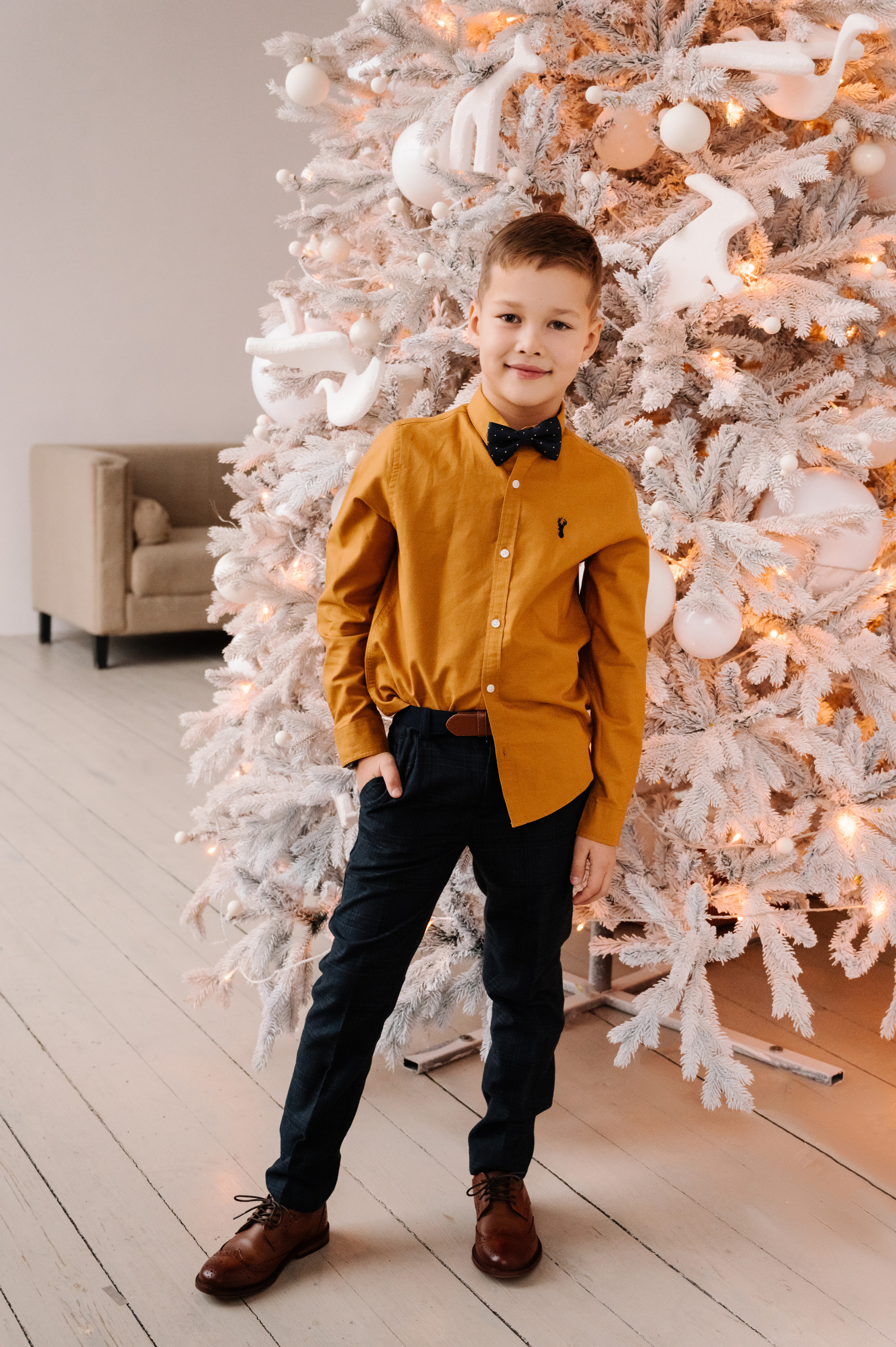 Лиза и Саша. Профессиональный фотограф беременности в СПБ. Стильные фотосессии беременности в стиле минимализм и классическая фотография