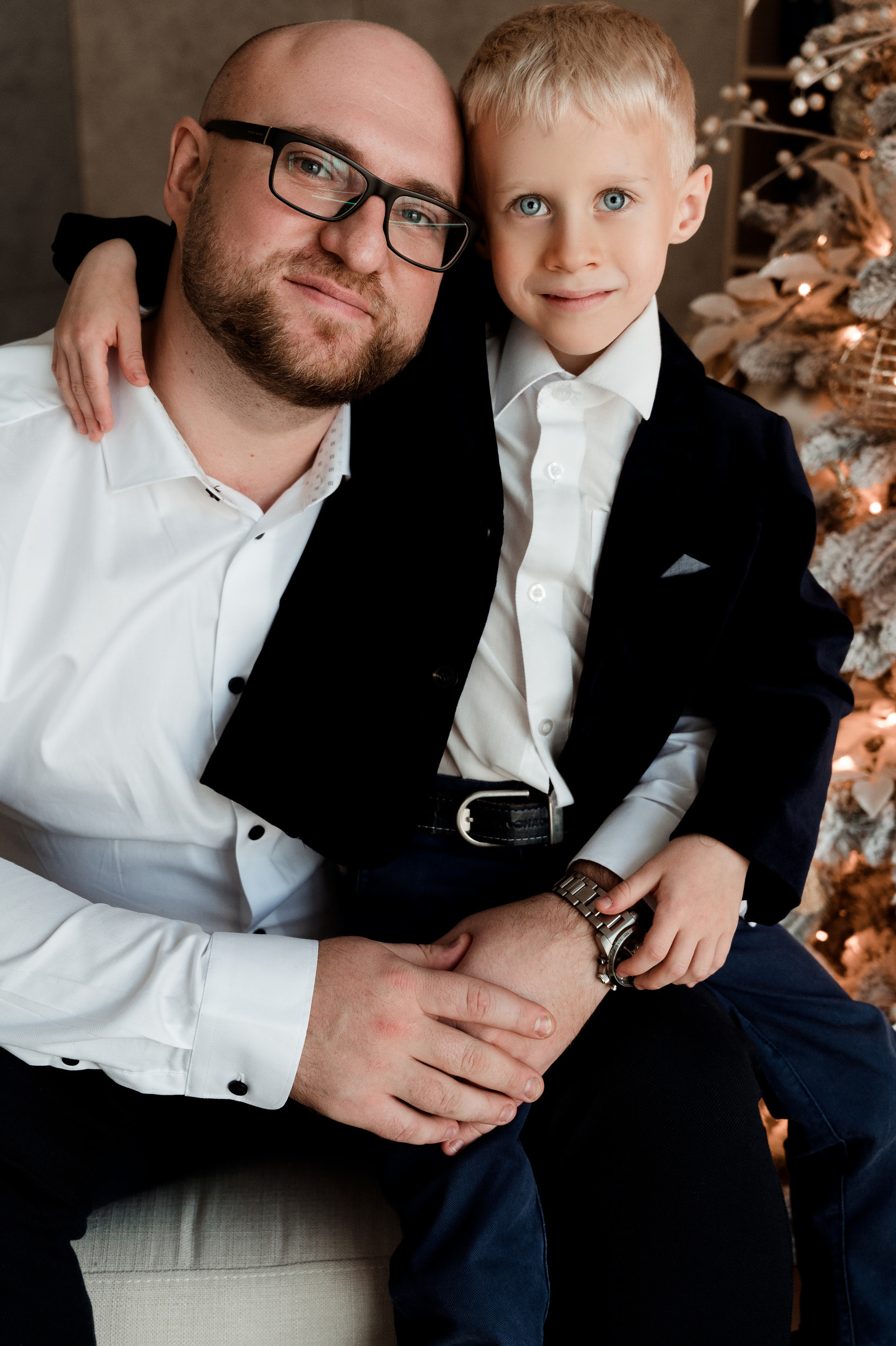 Мила. Профессиональный фотограф беременности в СПБ. Стильные фотосессии беременности в стиле минимализм и классическая фотография