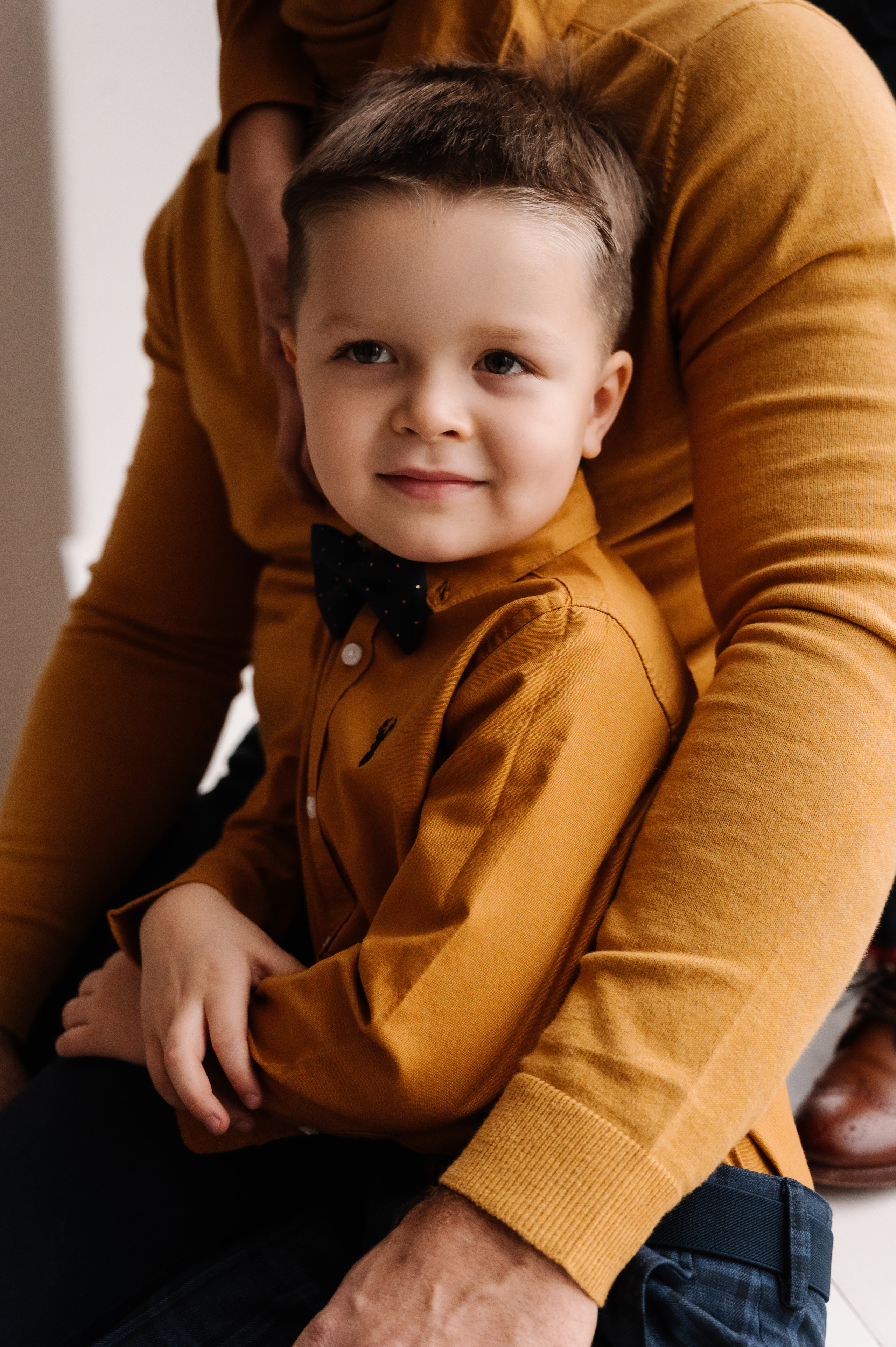 Лиза и Саша. Профессиональный фотограф беременности в СПБ. Стильные фотосессии беременности в стиле минимализм и классическая фотография