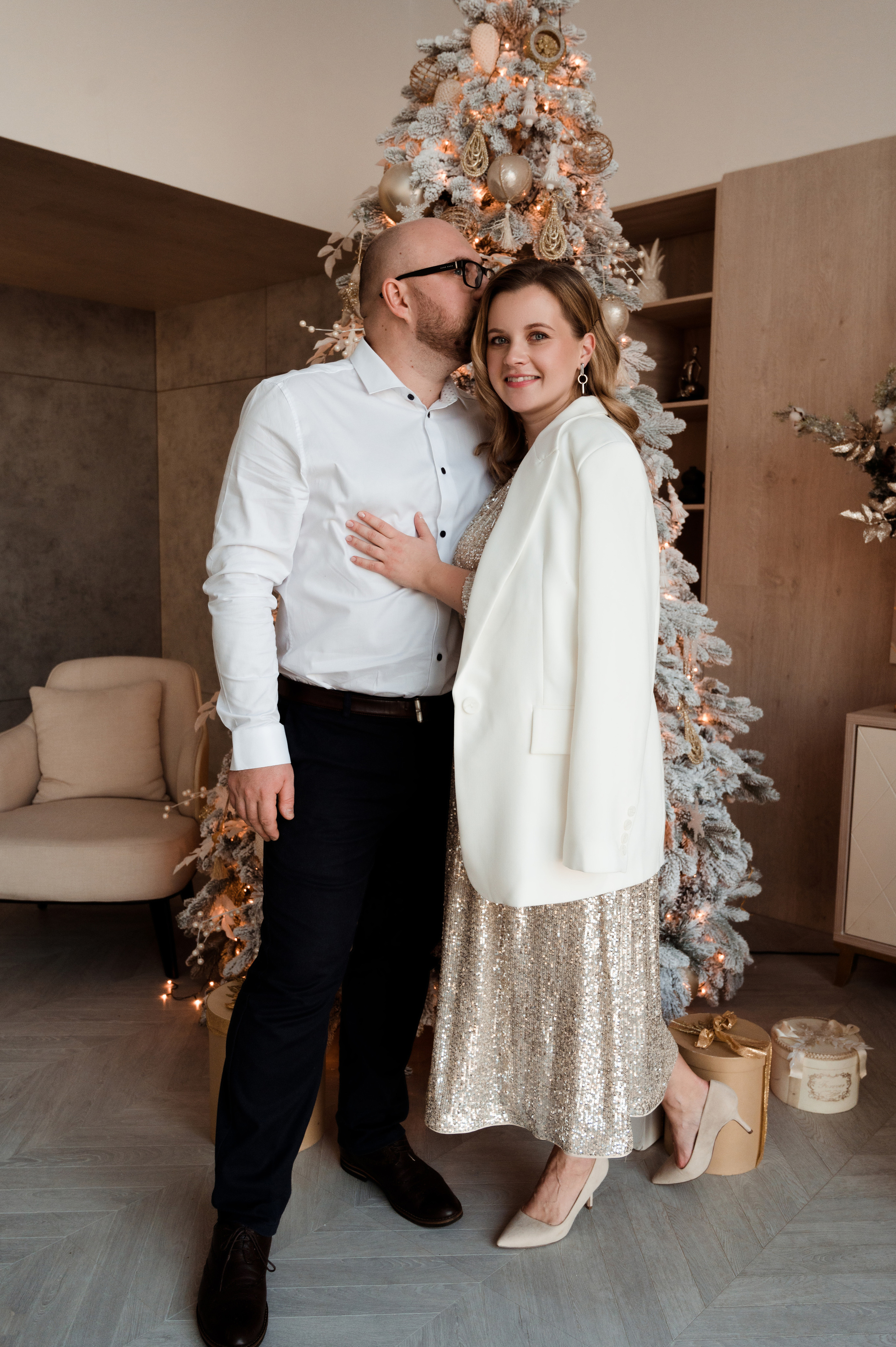 Мила. Профессиональный фотограф беременности в СПБ. Стильные фотосессии беременности в стиле минимализм и классическая фотография