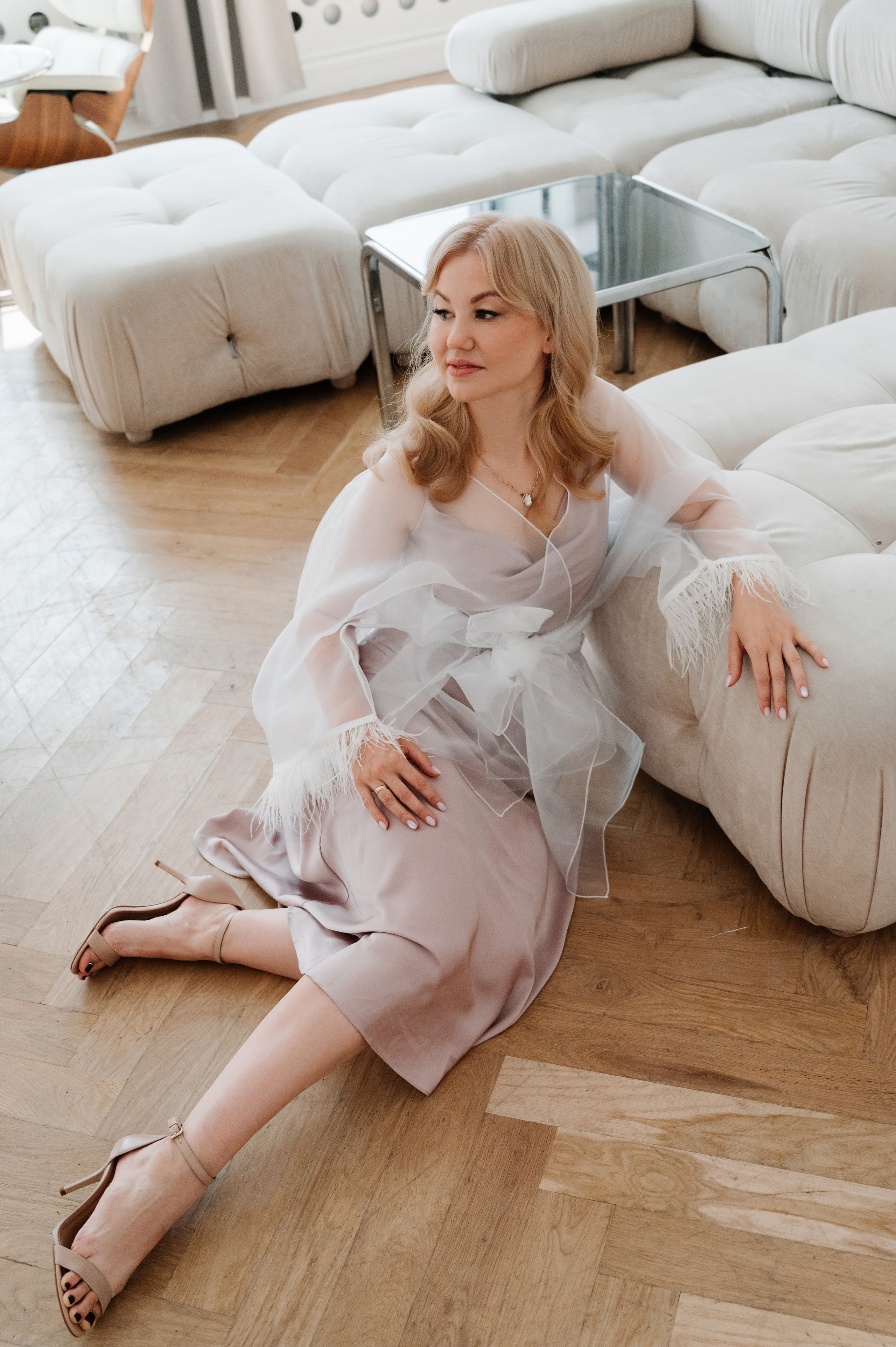 Евгения. Профессиональный фотограф беременности в СПБ. Стильные фотосессии беременности в стиле минимализм и классическая фотография