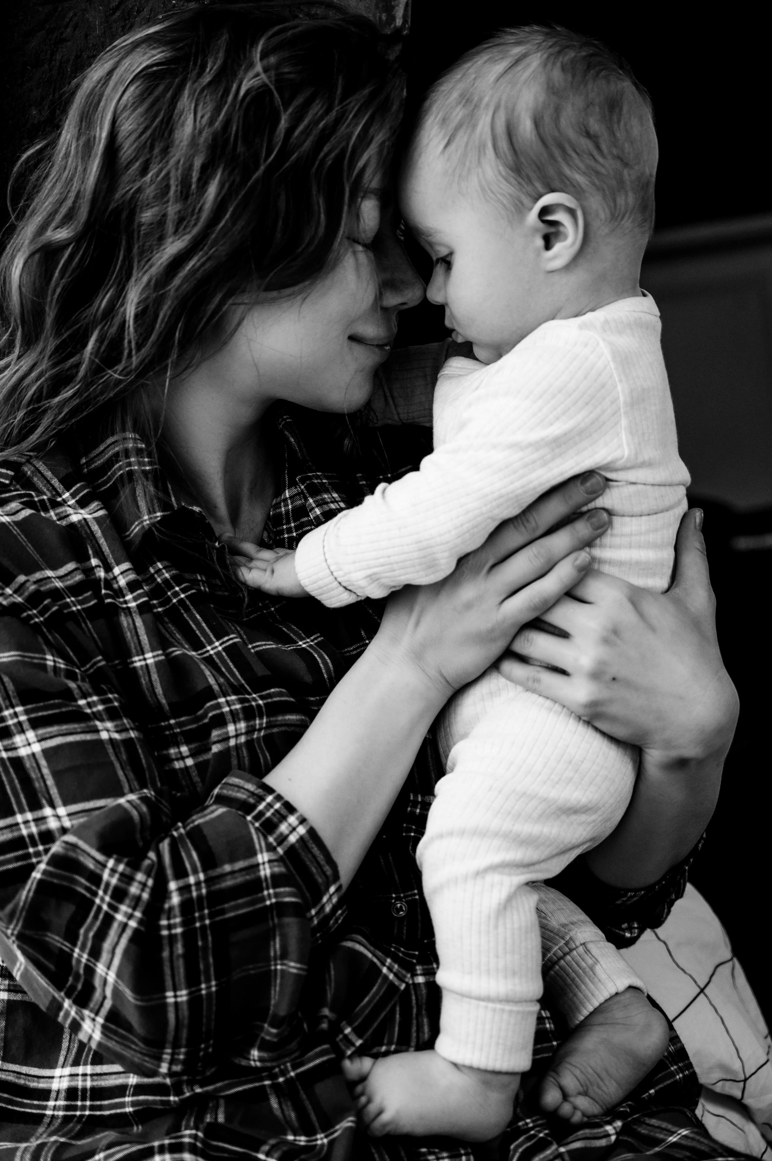 Евгения. Профессиональный фотограф беременности в СПБ. Стильные фотосессии беременности в стиле минимализм и классическая фотография