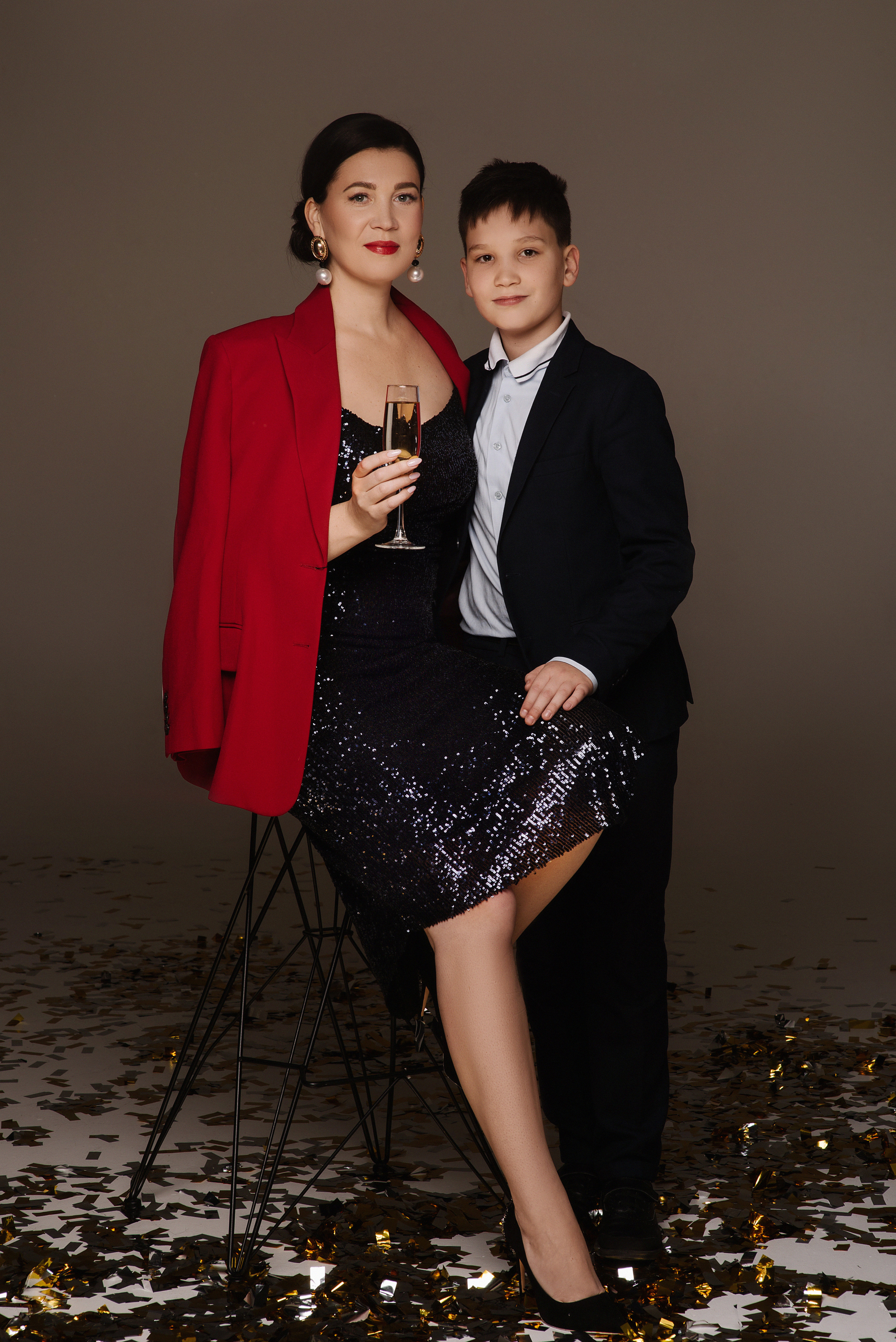 Новогодний фотодень. Профессиональный фотограф беременности в СПБ. Стильные фотосессии беременности в стиле минимализм и классическая фотография