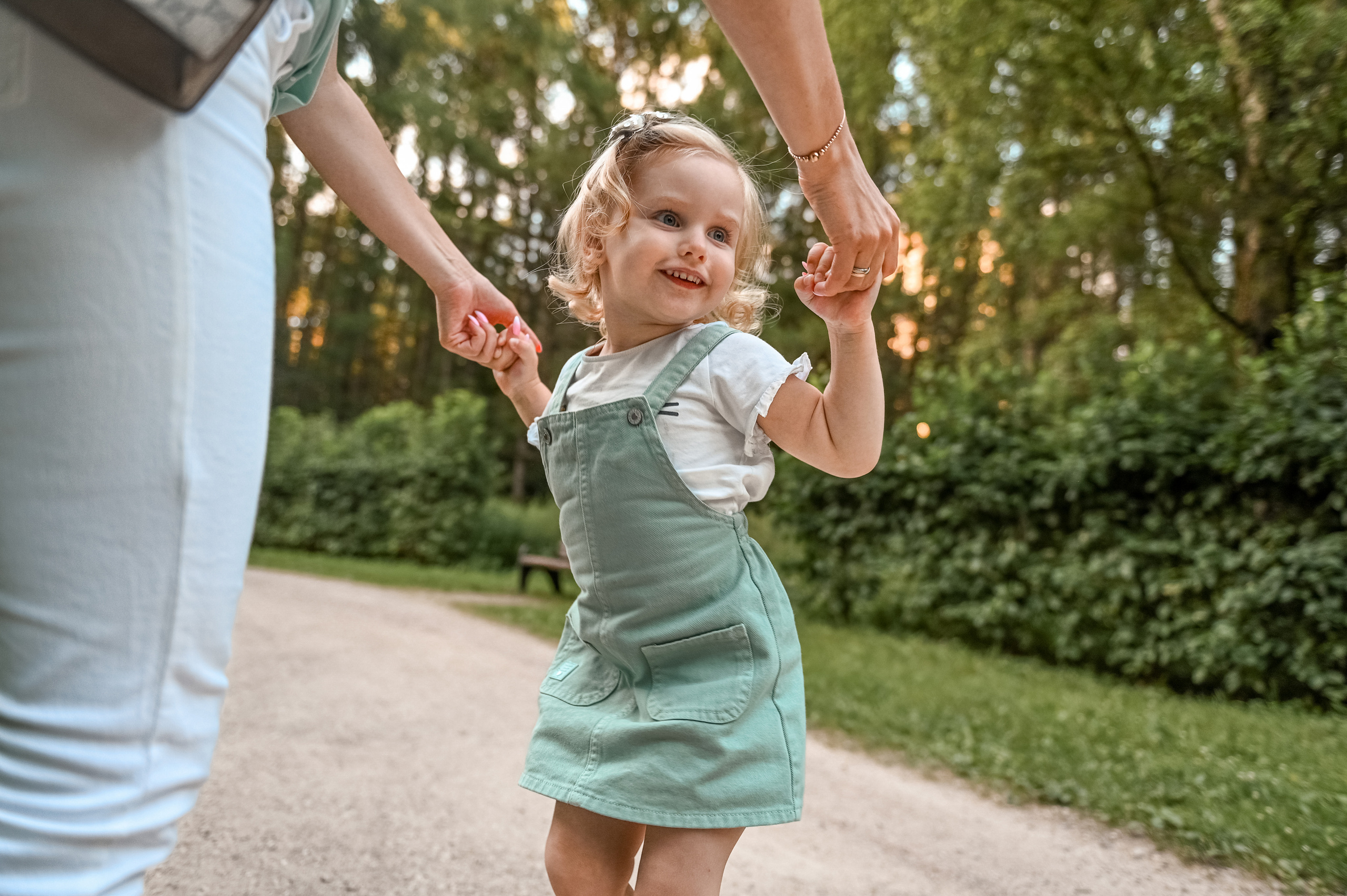 Прогулка в парке для Елены, Алёнки, Андрея и папы Василия. Детский и семейный фотограф в Москве Ульяна Федорова