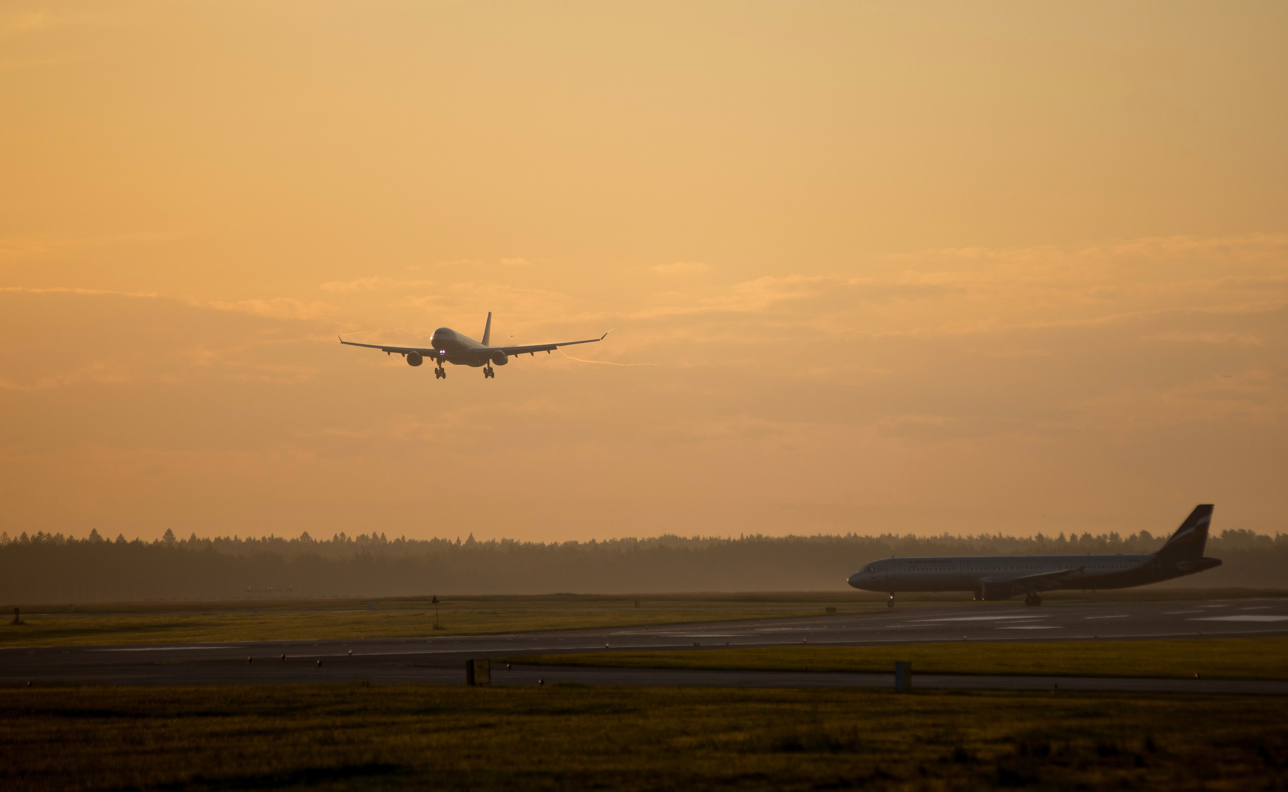 Самолеты, аэропорт 