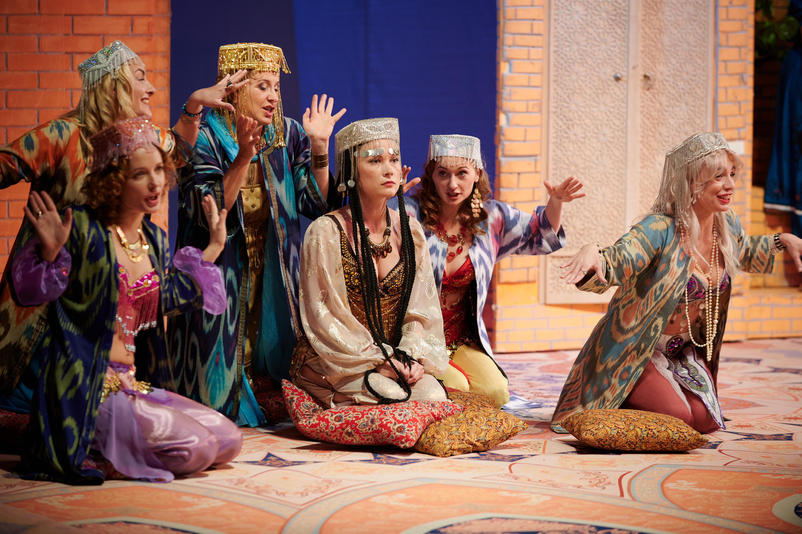 Артист, театральная постановка, спектакль