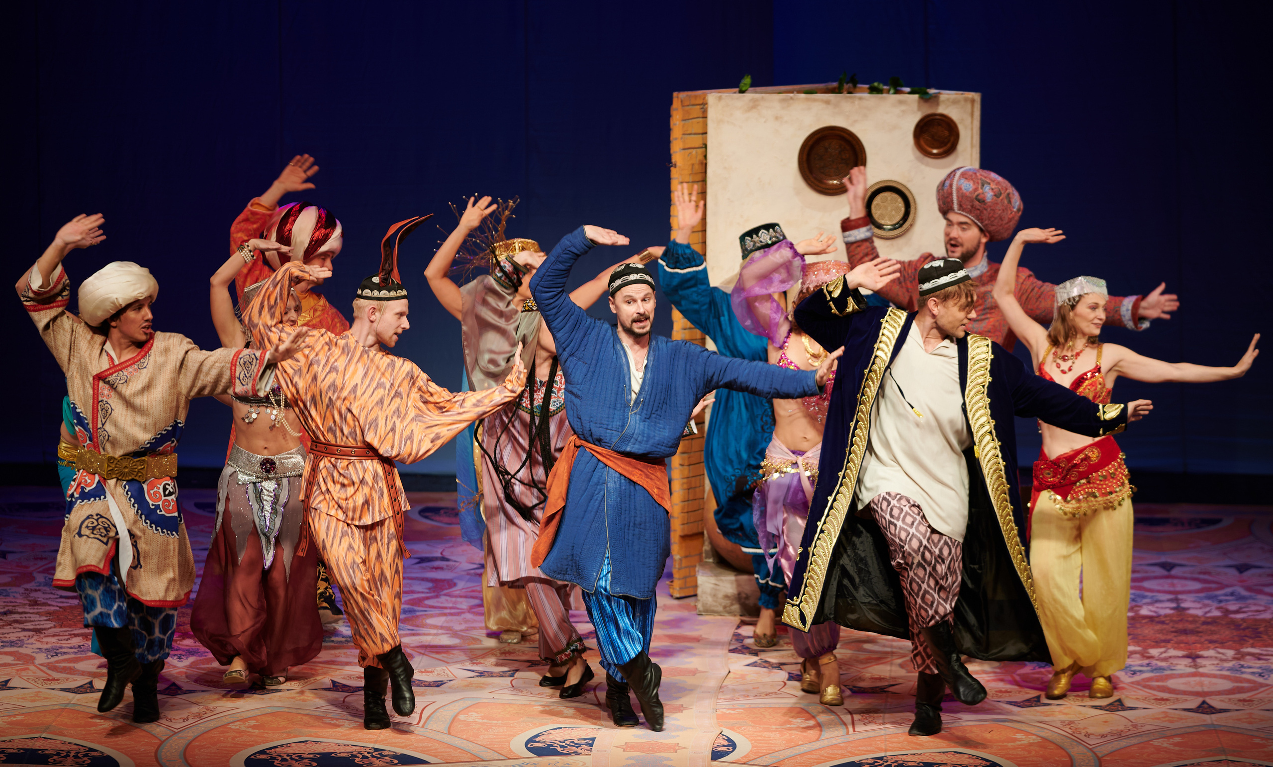 Артист, театральная постановка, спектакль