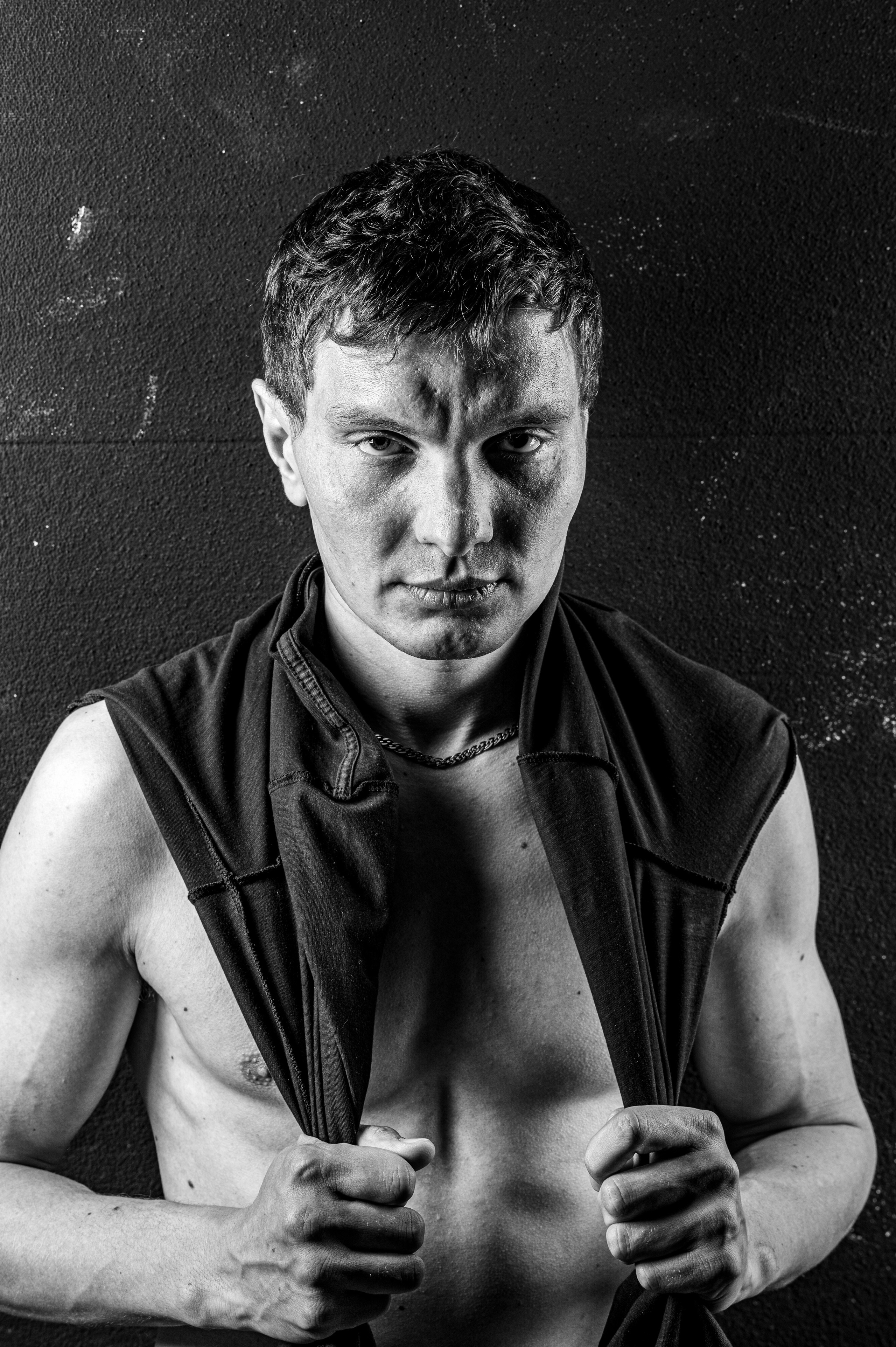 Иван. Фотосессии портреты студийная фотосъемка фотопрогулки в Москве