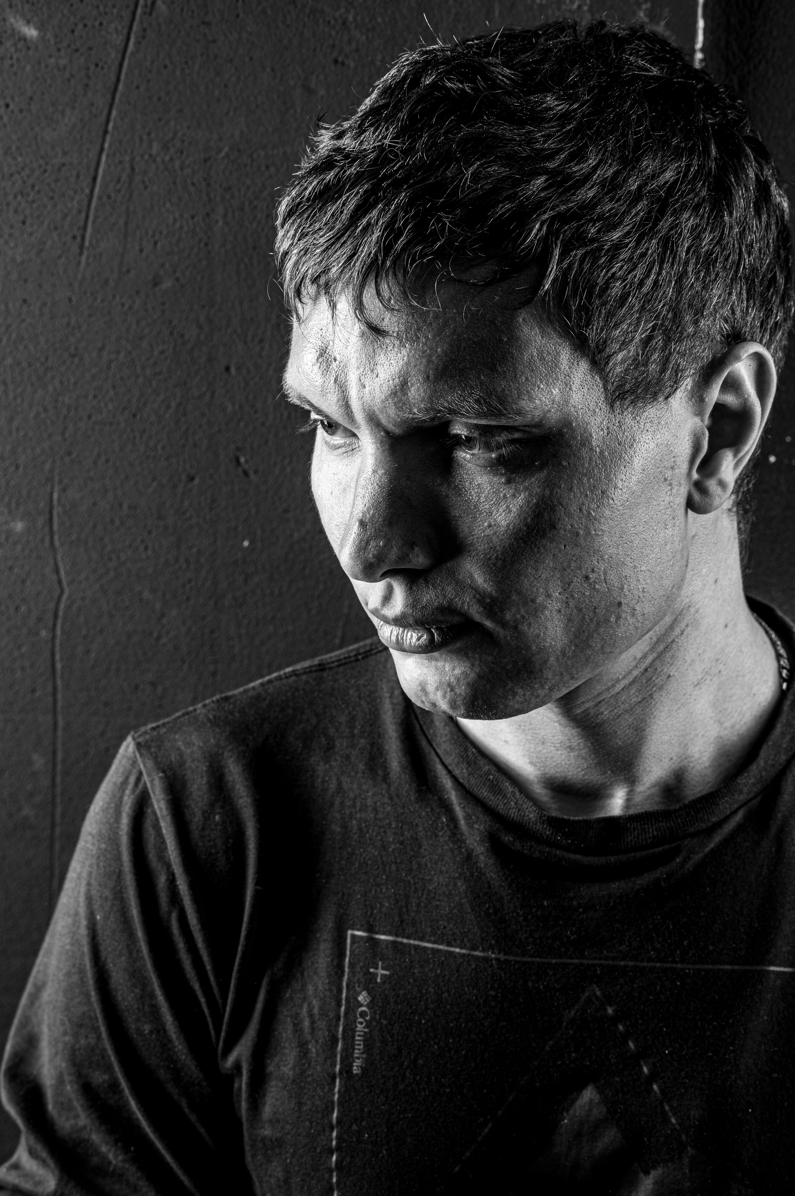 Иван. Фотосессии портреты студийная фотосъемка фотопрогулки в Москве