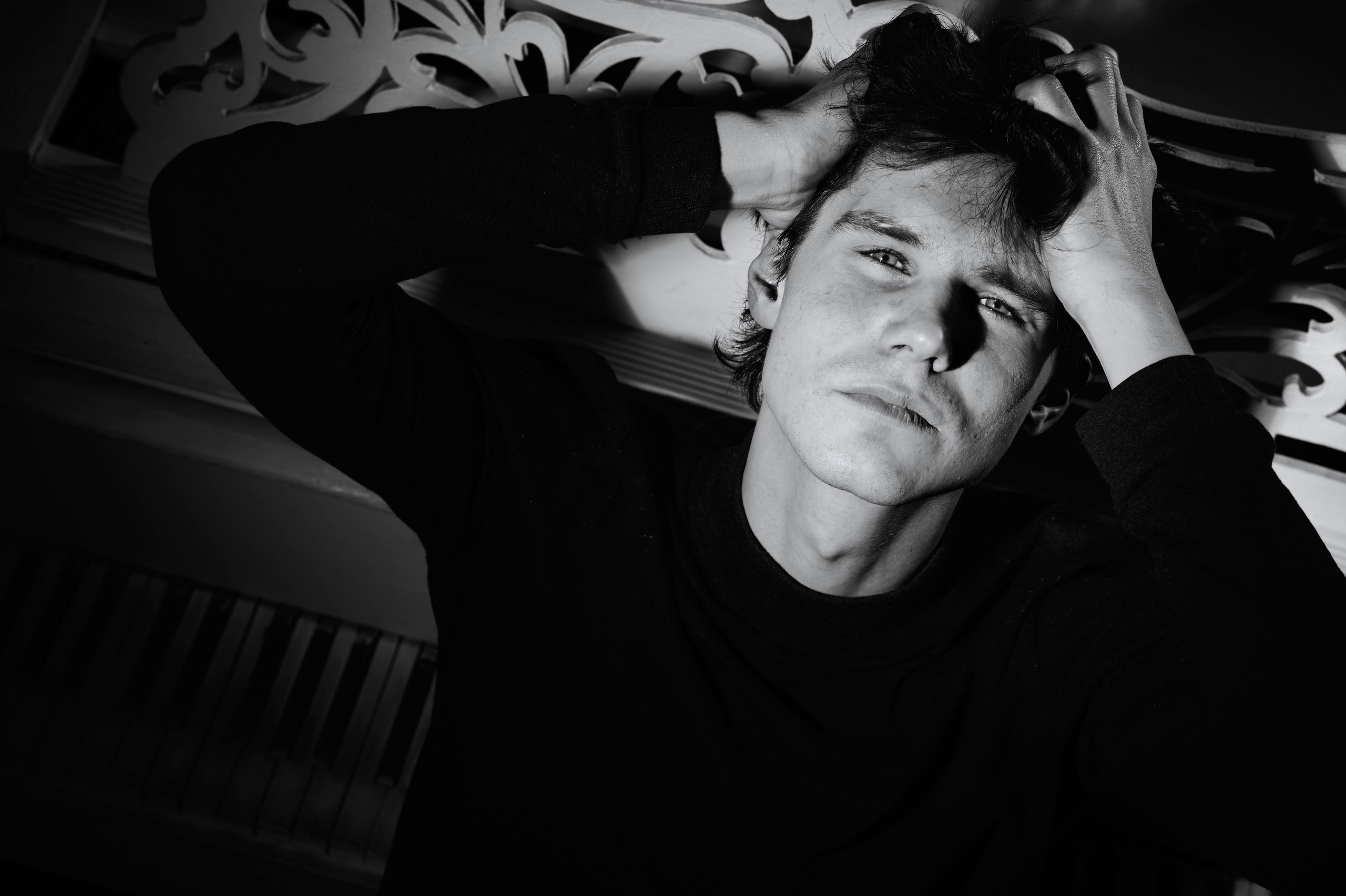 Стефан. Фотосессии портреты студийная фотосъемка фотопрогулки в Москве