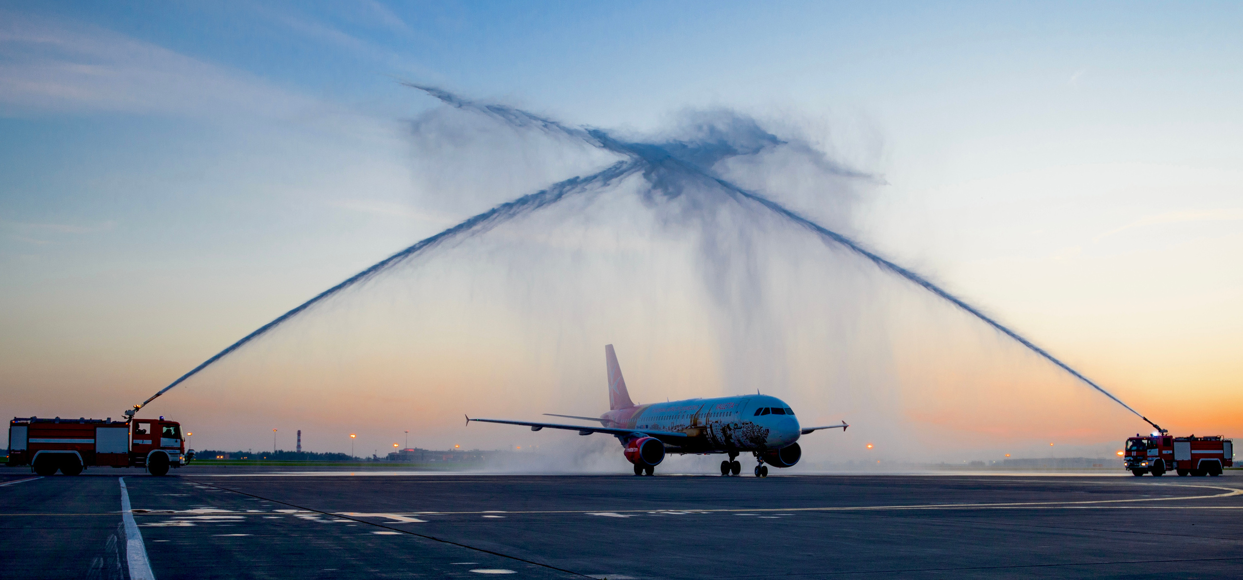 Самолеты, аэропорт 