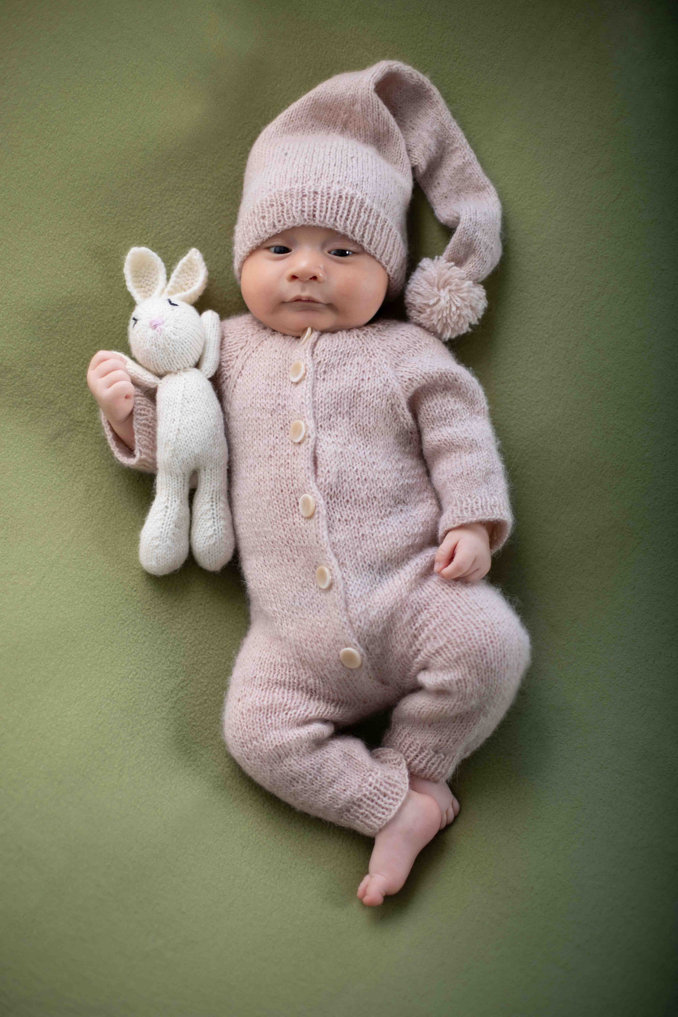 Новорожденные и младенцы. Фотостудия Алматы. Фотосъемка Алматы. Фотосессия Алматы. Фотокурсы. Обучение фотографии. Аренда студии