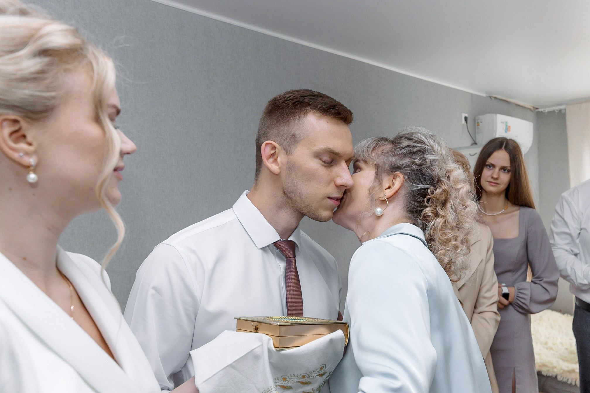 Роспись прекраснейшей пары в семейном кругу!. Фотограф в Санкт-Петербурге и ЛО — Сергей Козлов