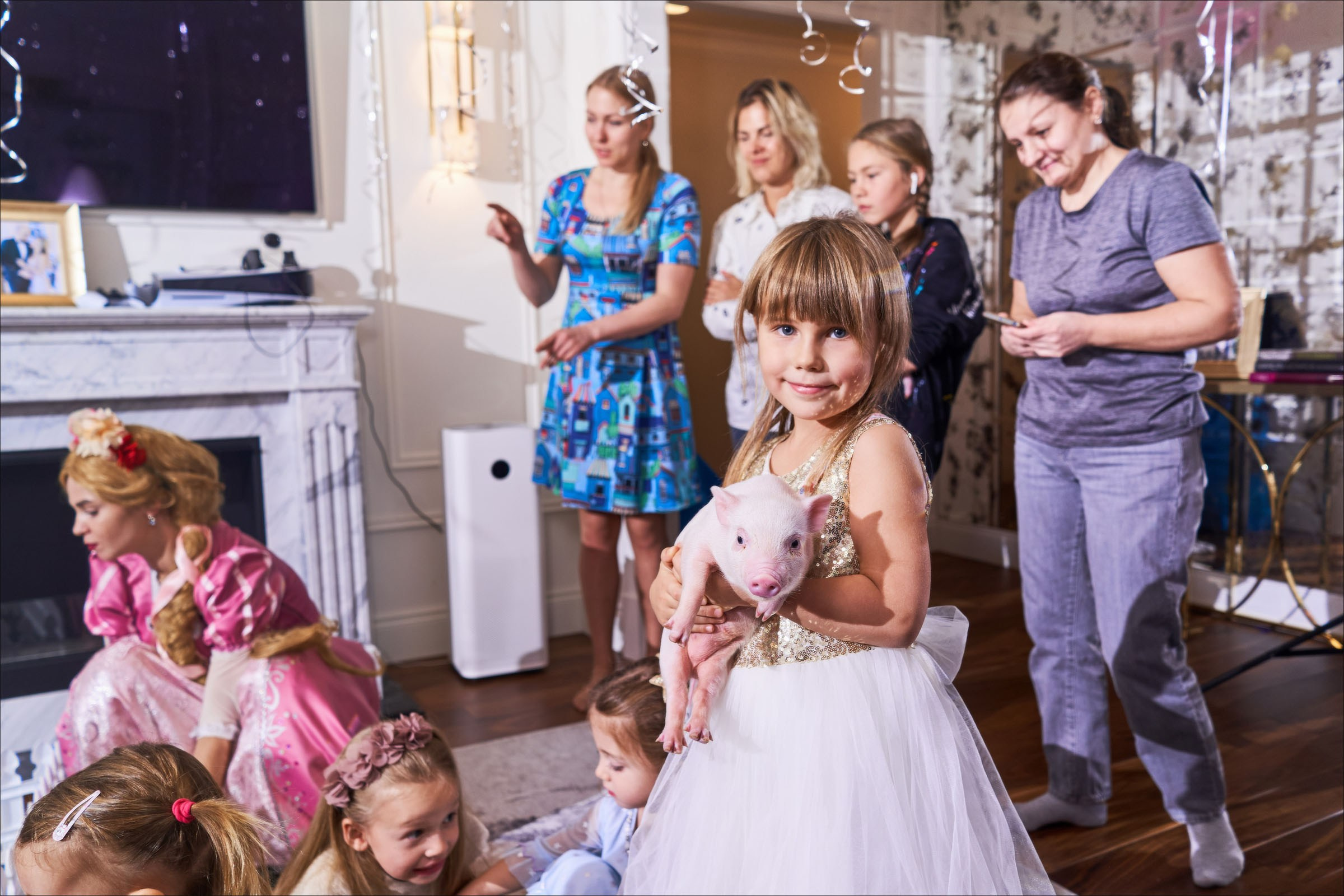 Маленький праздник для сестер;). Фотограф в Москве Нафиков Руслан. Репортажная съемка, Портрет