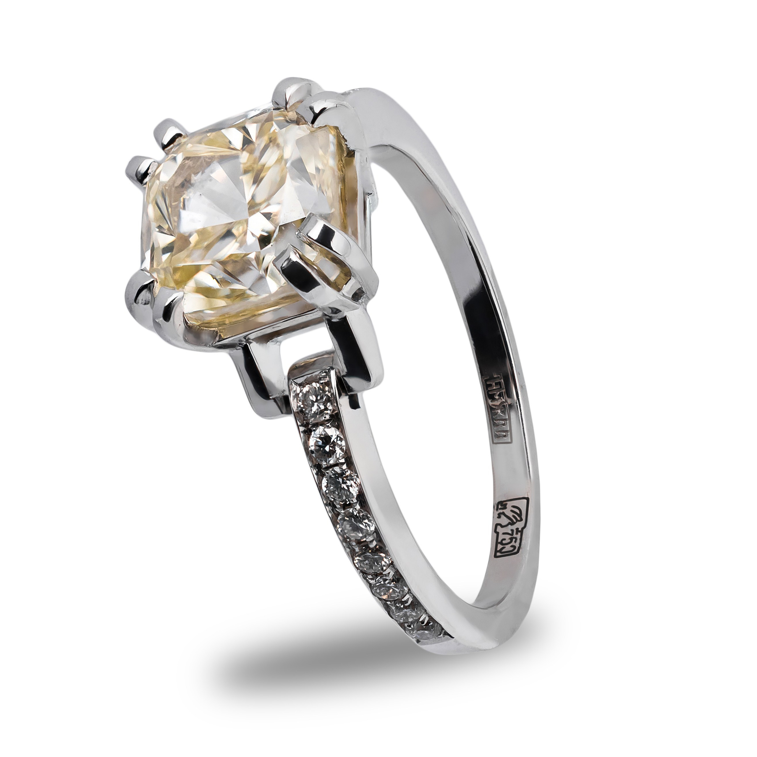 Ювелирная съемка. Фотограф Егоров Констанин