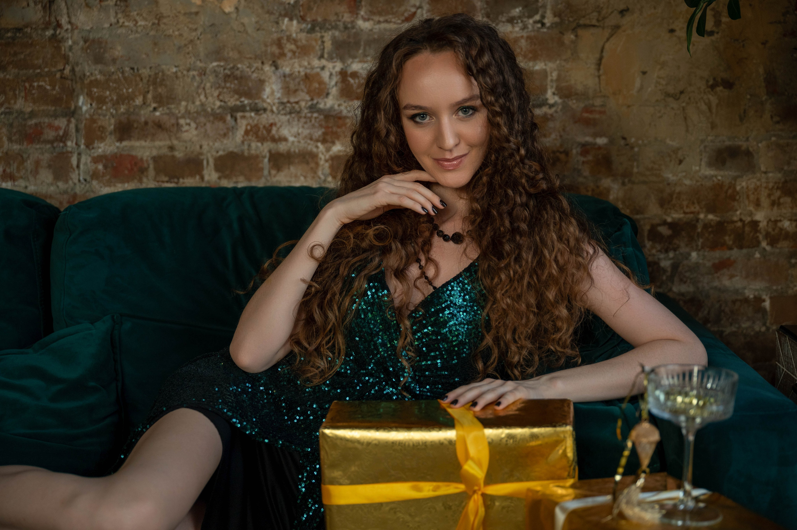 Новый год девушка. Семейный и контент фотограф в Москве Alira