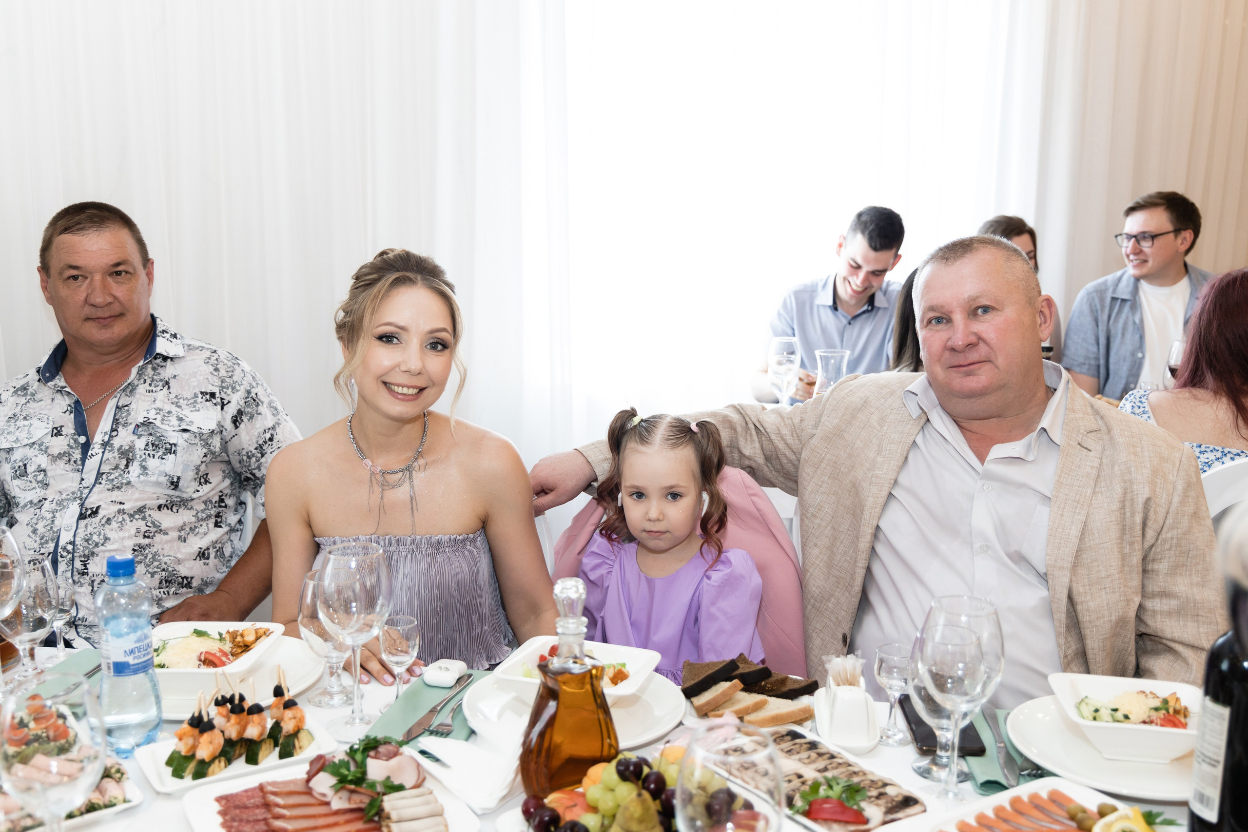 Алёна и Денис (полный день). Фотограф в Барнауле Юлия Садвокасова