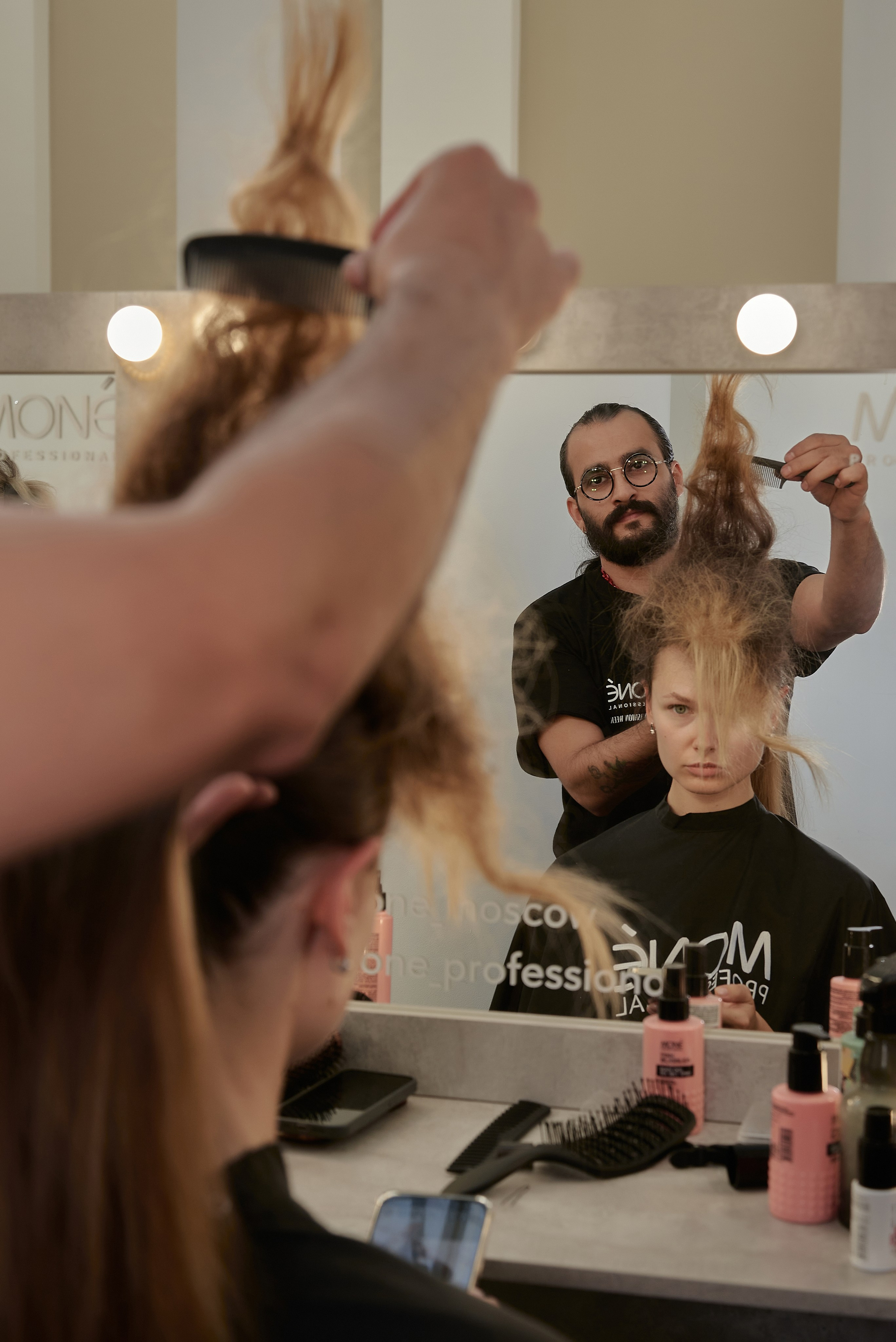 Backstage с показа ALENA COJOCARU RFW 2025. Наталия Дианова — фотограф для брендов и экспертов в Москве