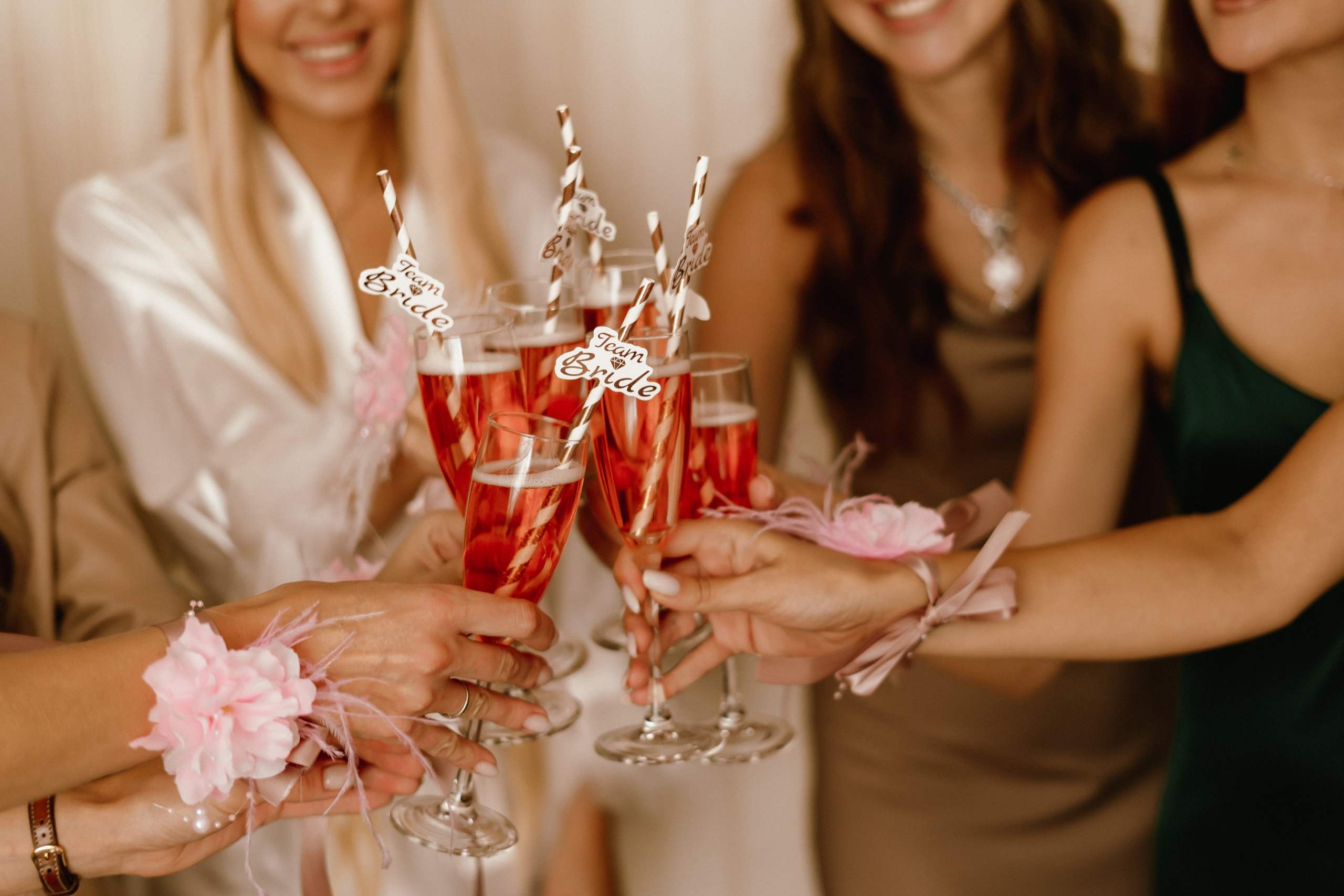 Фотосессия девичника в гостинице сахалин. Фотограф сахалин