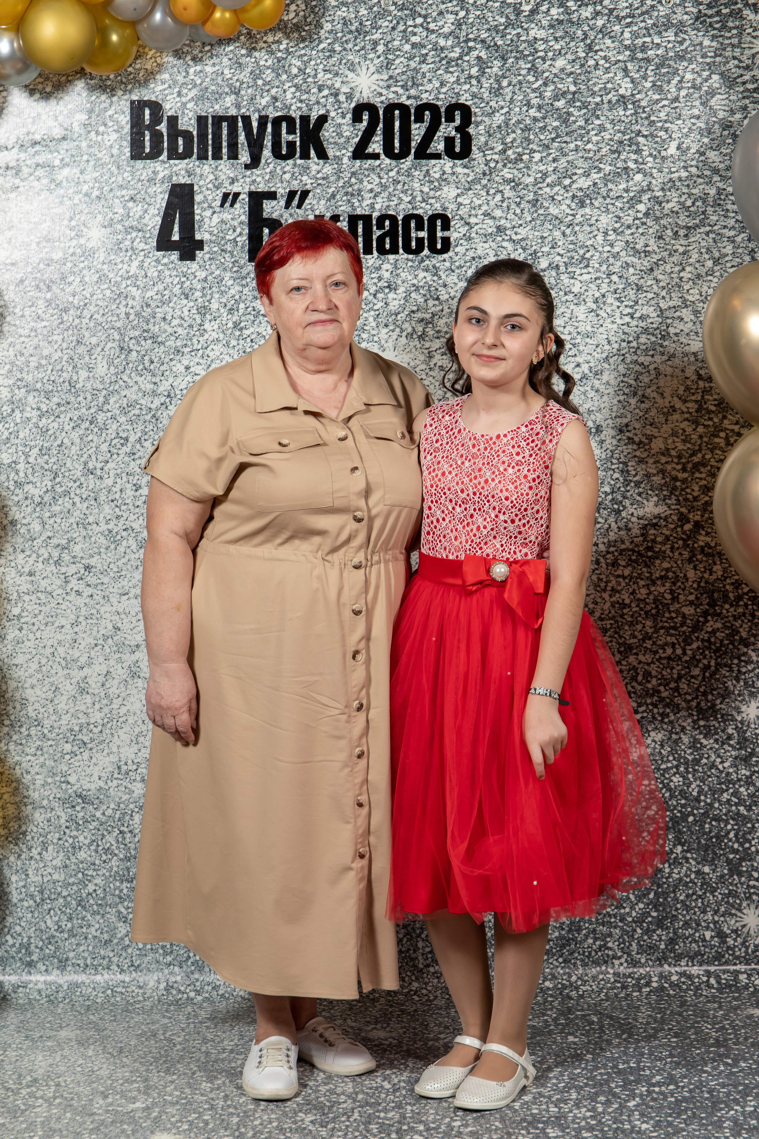 Выпуск 4Б 23 год. Семейный и свадебный фотограф в Геленджике Михаил Шматов