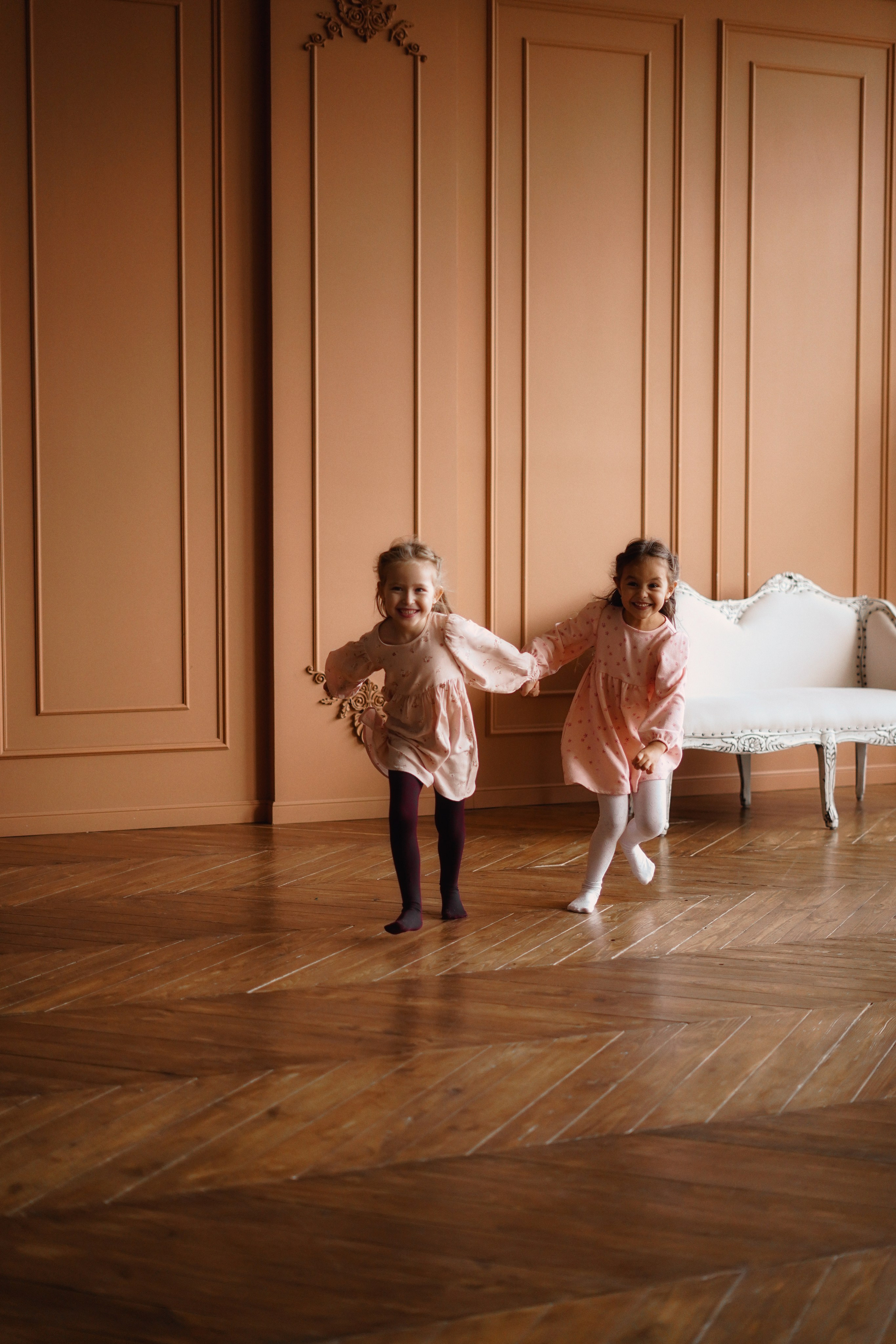 Нина Арина Нелли и николь. Фотограф Валерия Крахмалева