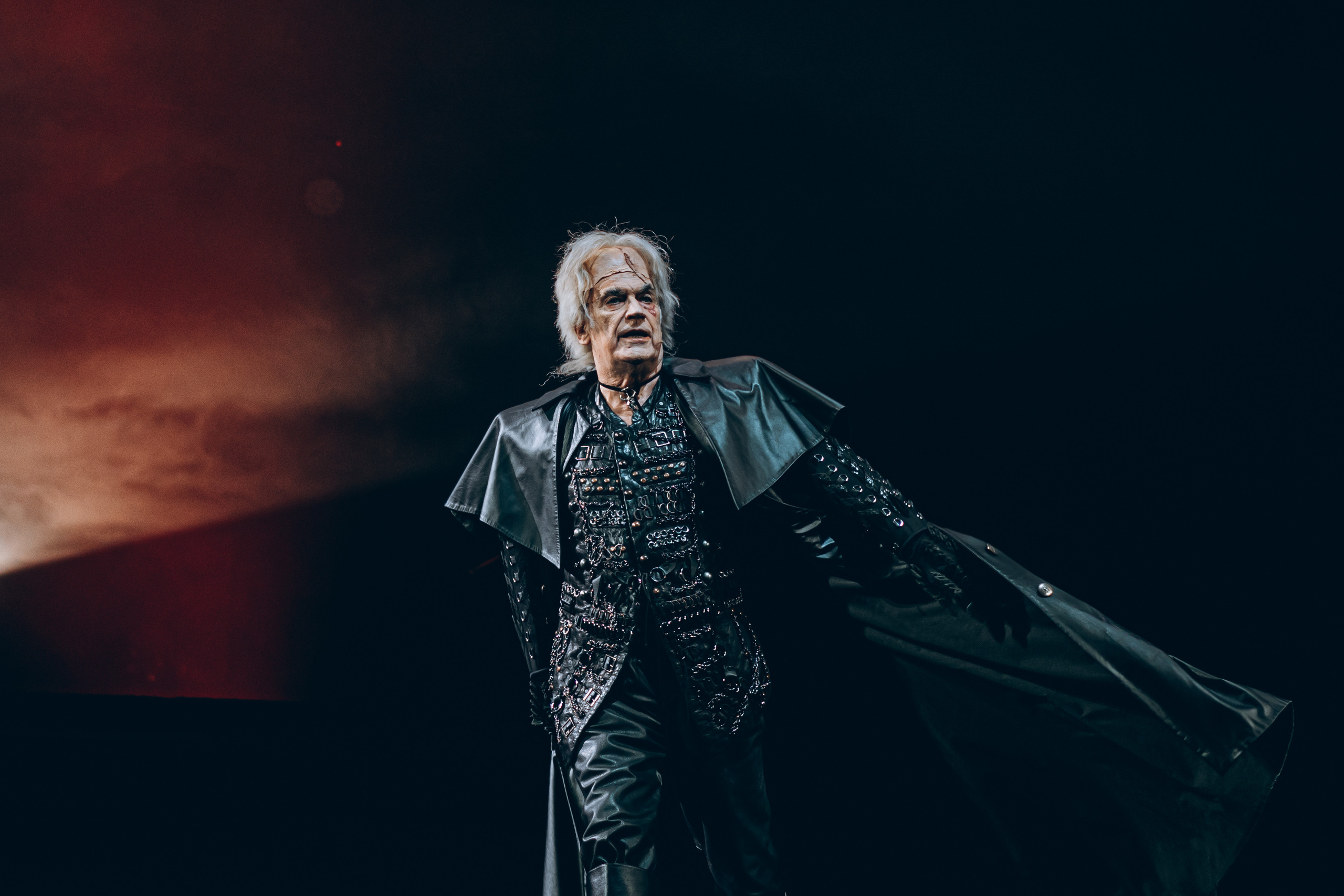 «Дракон». Театр Комедии им. Н. П. Акимова. Фотограф в Санкт-Петербурге Батурина Елена