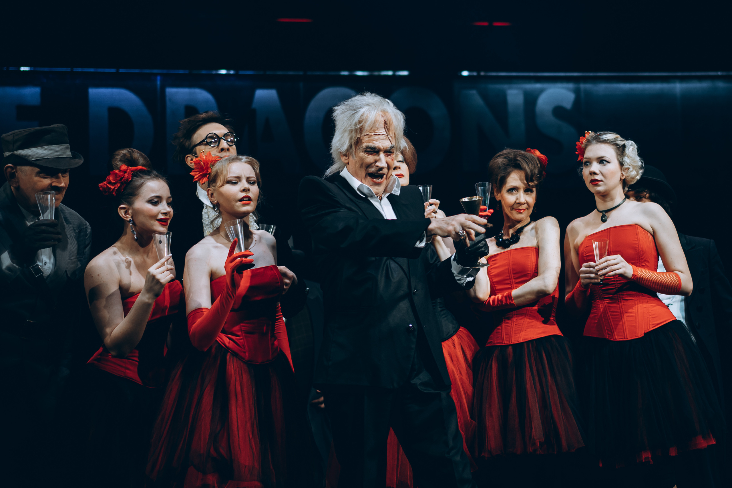 «Дракон». Театр Комедии им. Н. П. Акимова. Фотограф в Санкт-Петербурге Батурина Елена