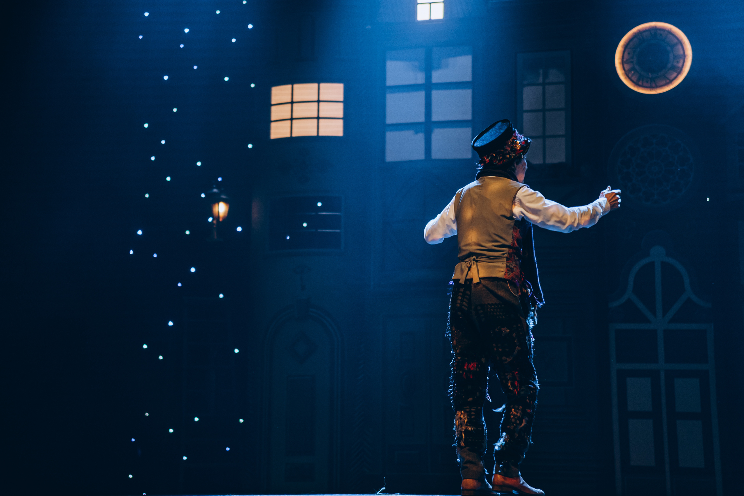 «Волшебные истории Оле Лукойе». Театр Комедии им. Н. П. Акимова. Фотограф в Санкт-Петербурге Батурина Елена